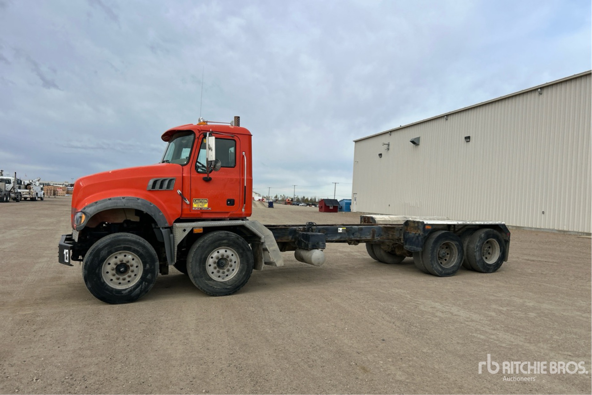 2009 Mack GU713