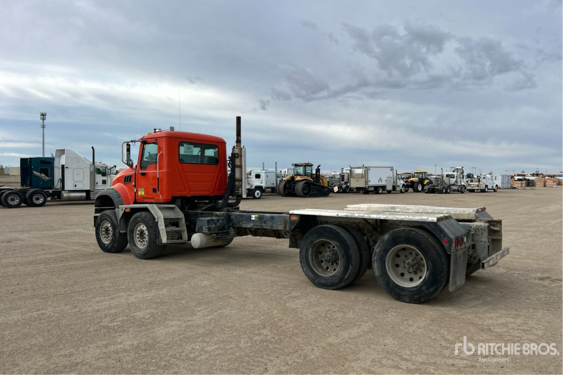 2009 Mack GU713