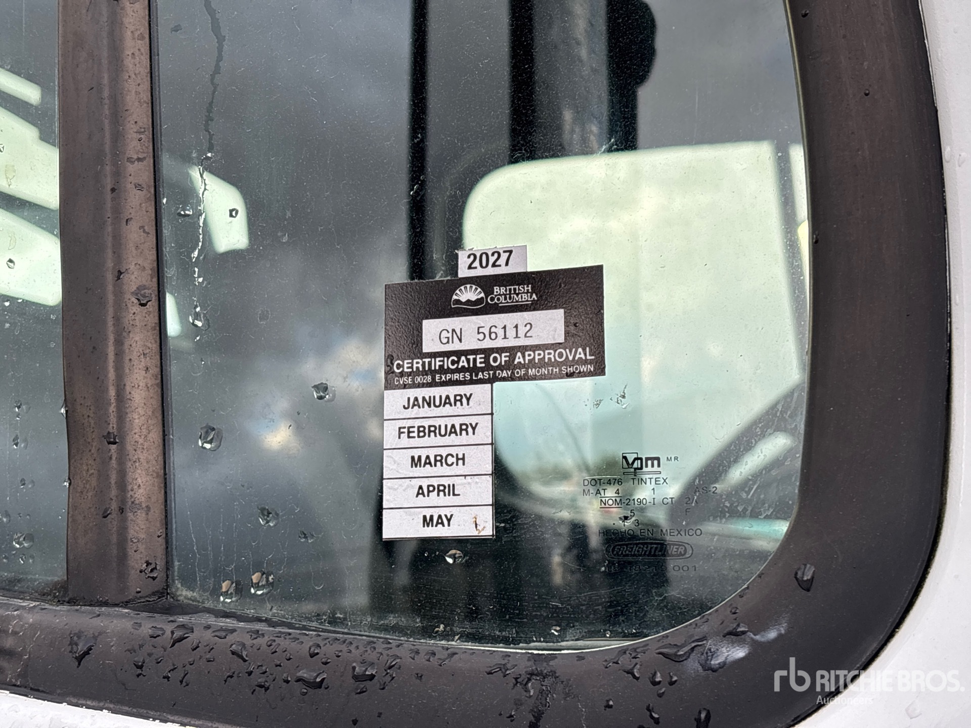 2006 Freightliner M2 106