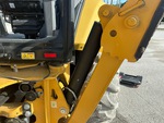 Hydraulics with Outrigger Cylinders
