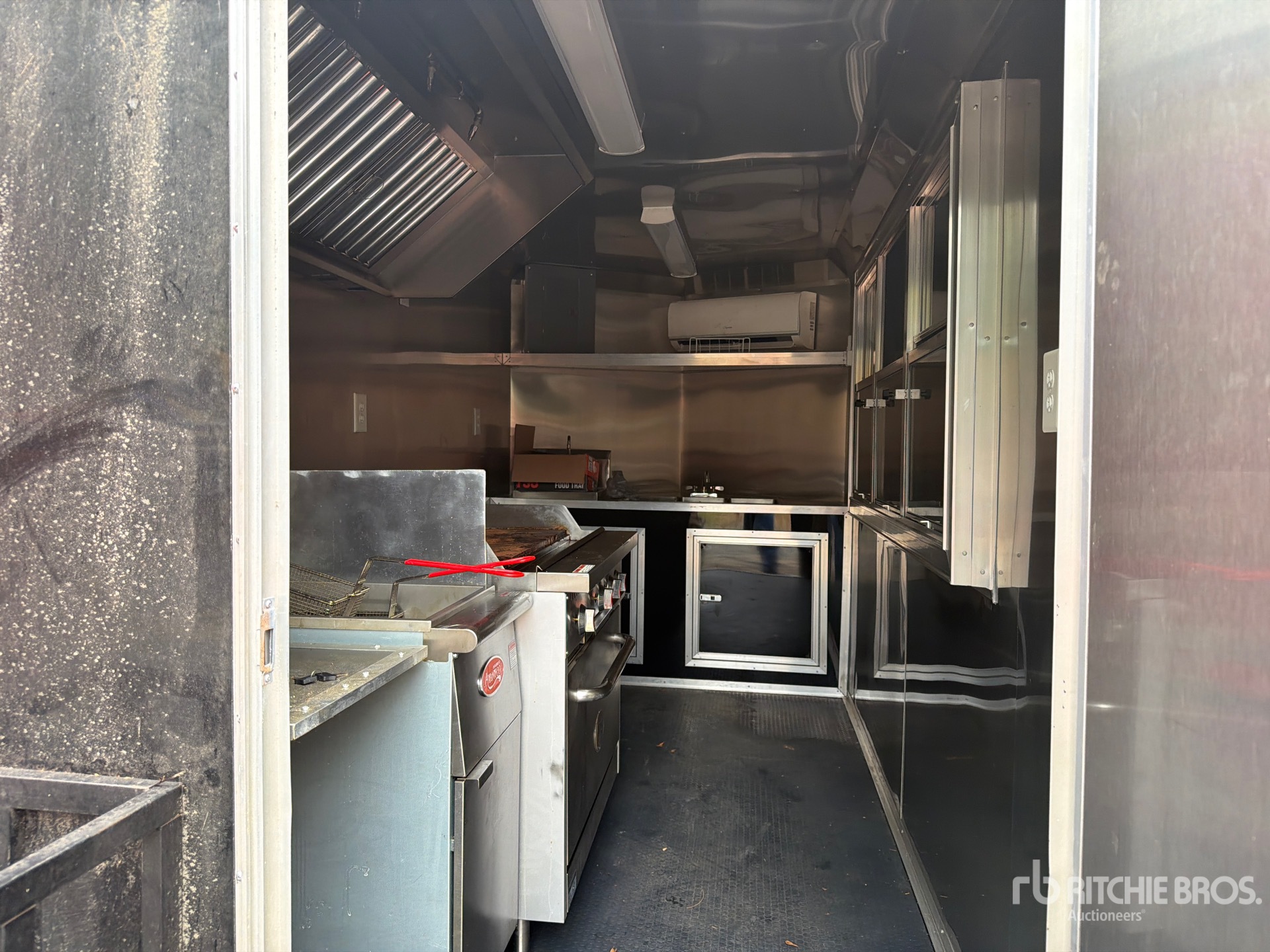 2024 Empire 13 ft 6 in S/A
