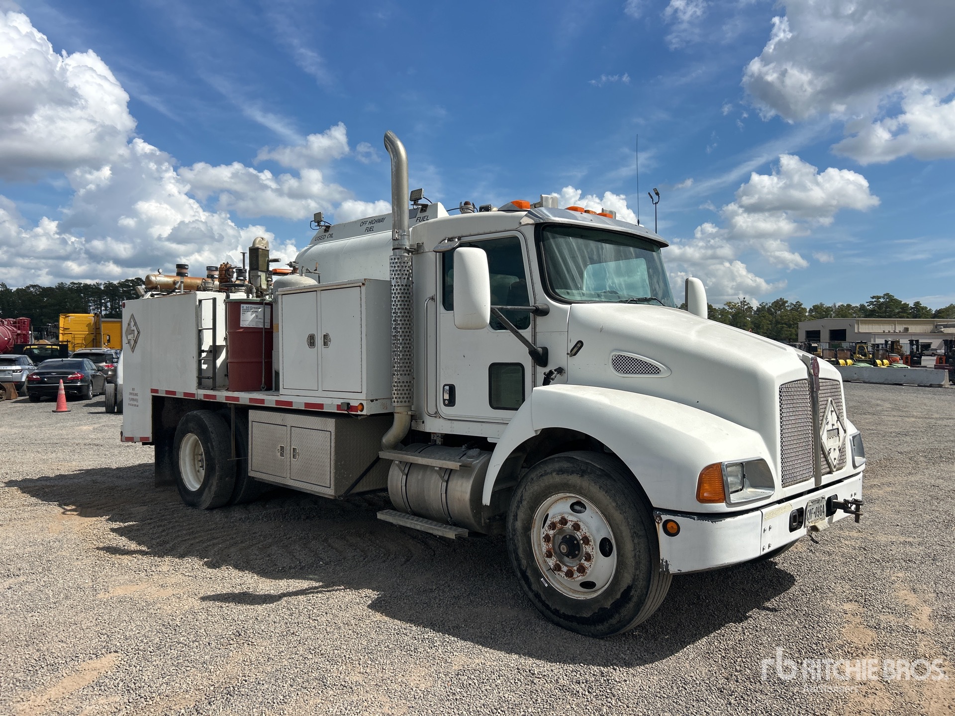 2007 Kenworth T300