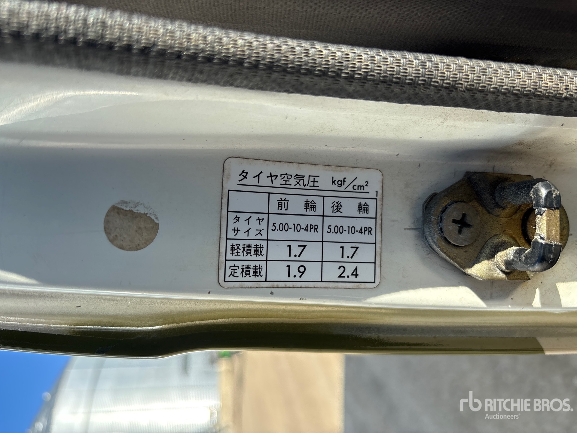 Suzuki 4x2