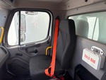 Cab with Seats/armrests