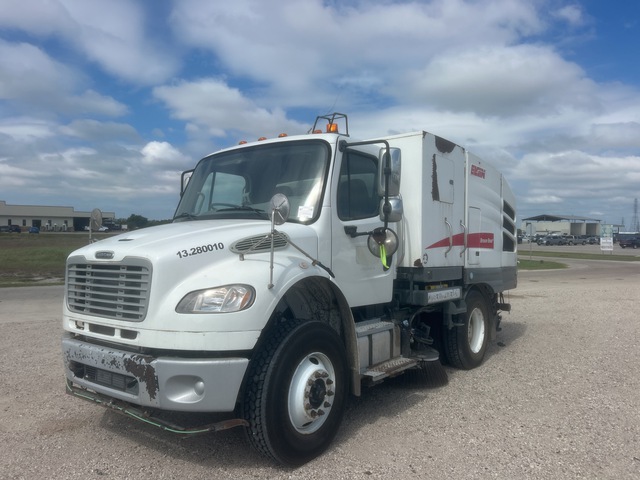Elgin Broom Bear series 4MH on 2018 Freightliner M2 106 Sweeper Truck