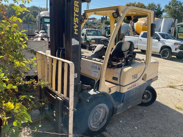 2005 Hyster H 6.0 FT 5500 lb Cushion Tire Forklift