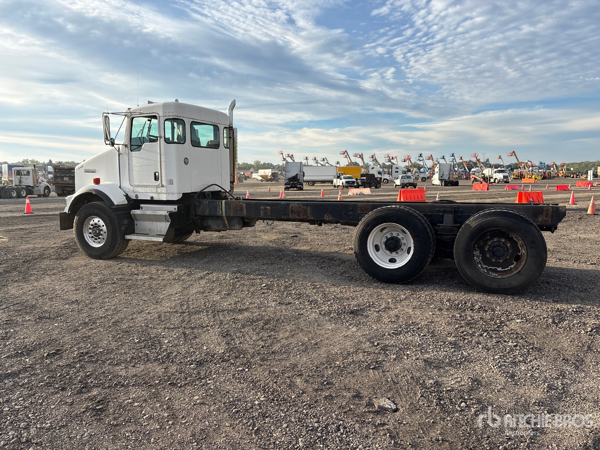 2003 Kenworth T800