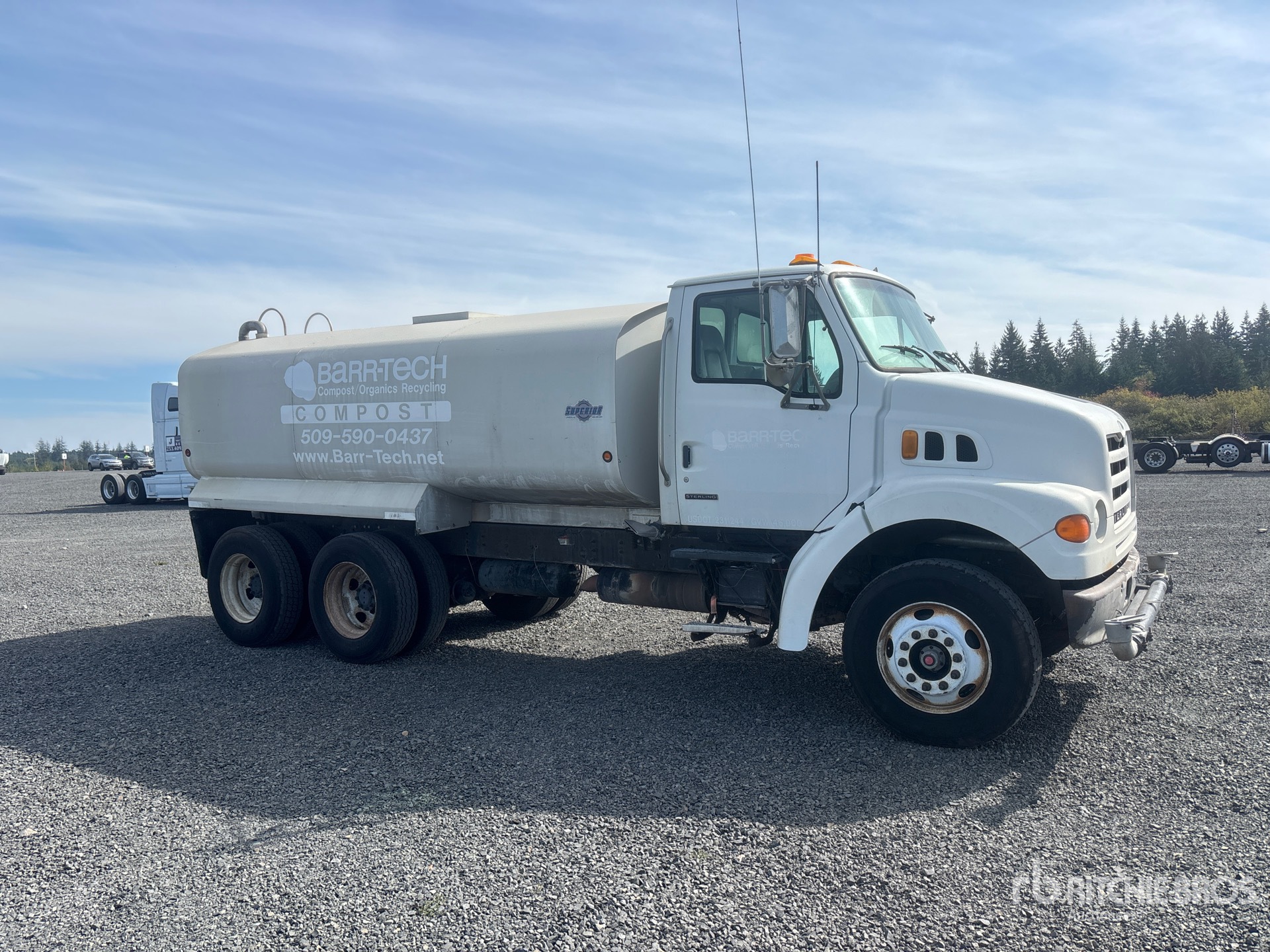 2004 Sterling L7500