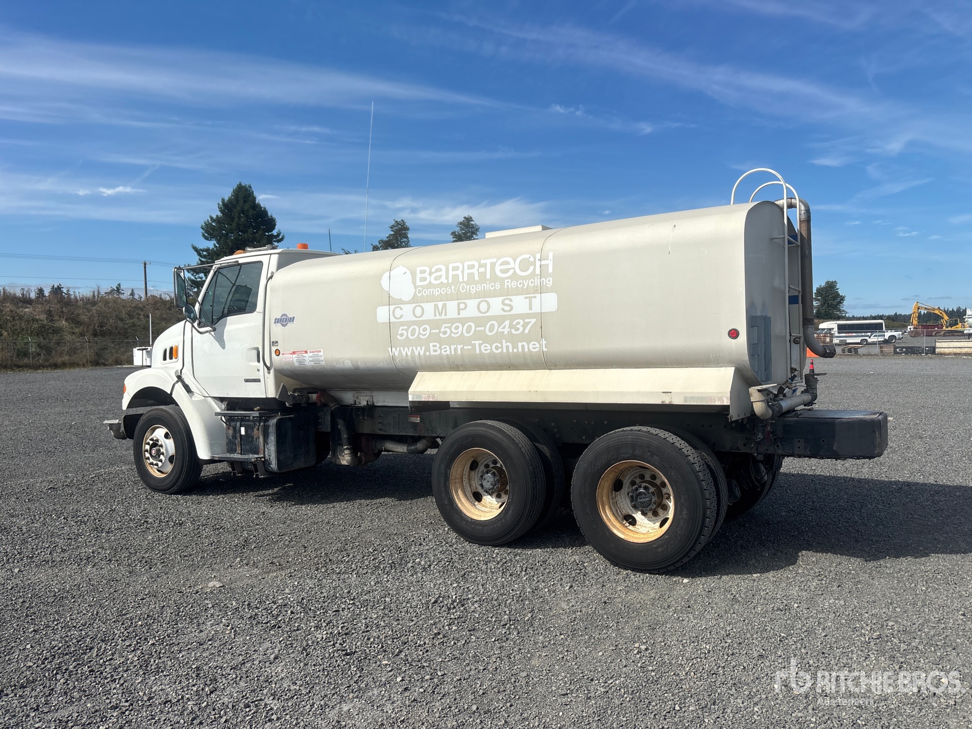 2004 Sterling L7500