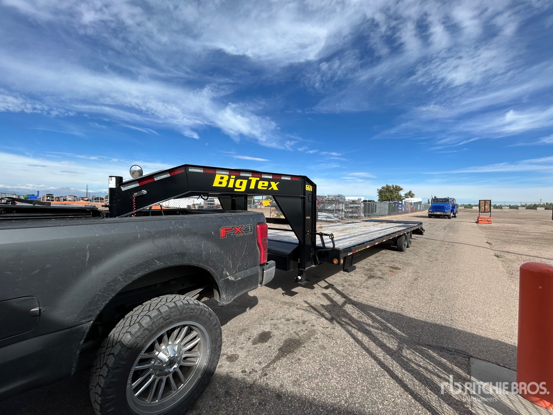 2023 Big Tex 16GN-25BK+5MR