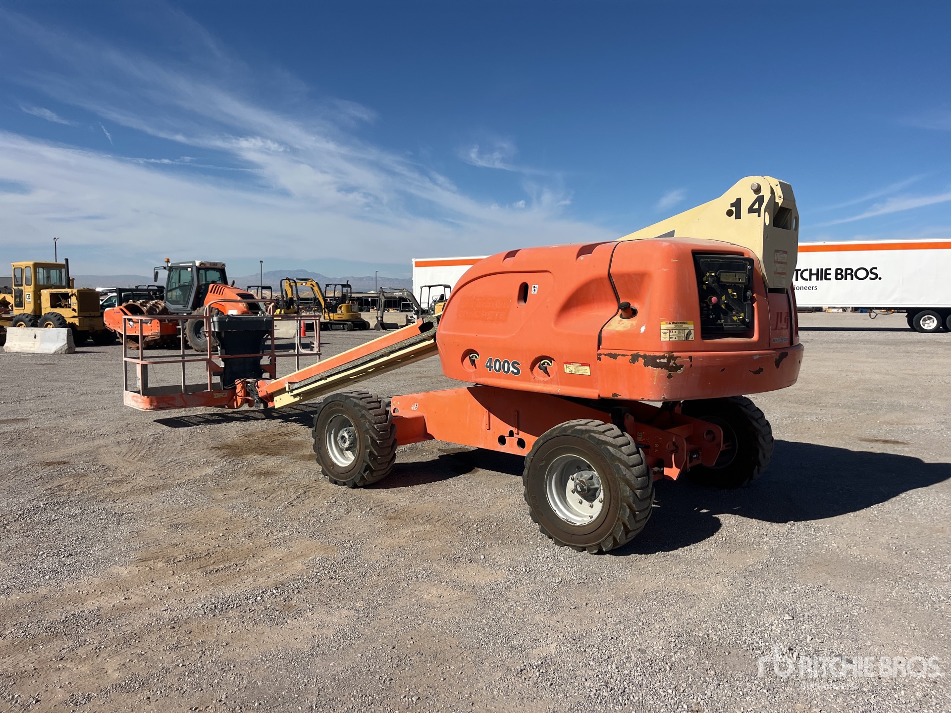 Photo of 2007 JLG 400S