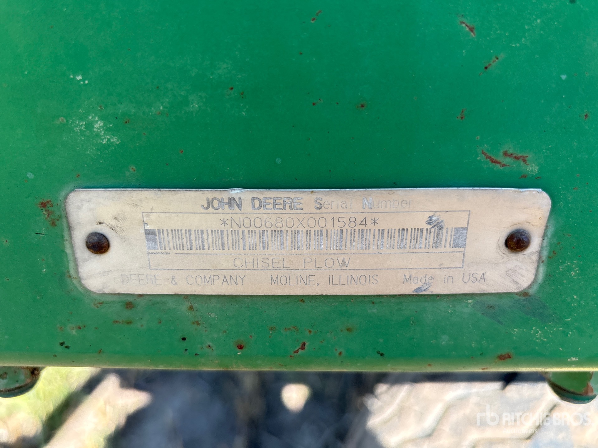 John Deere 680