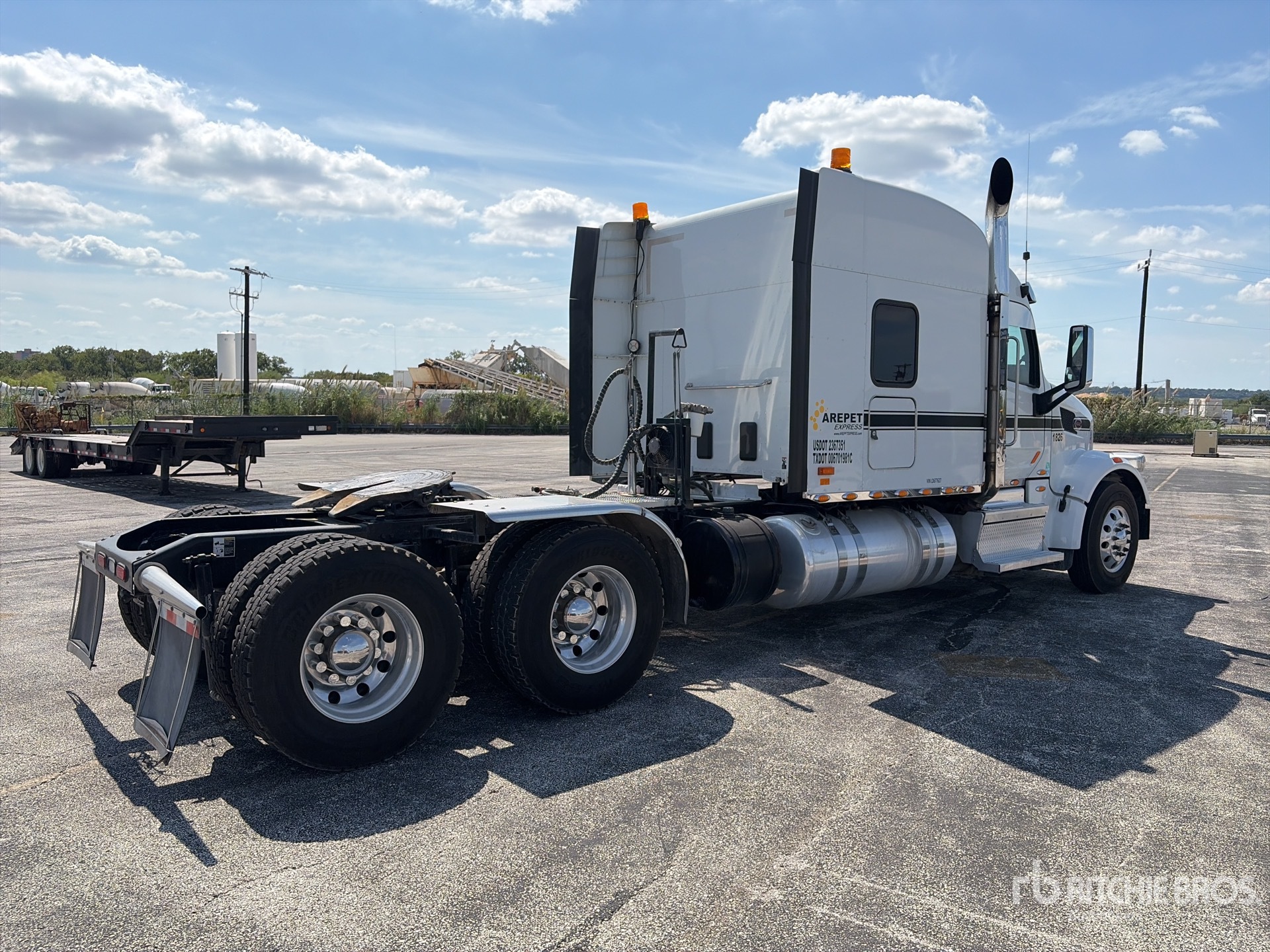 2020 Peterbilt 567
