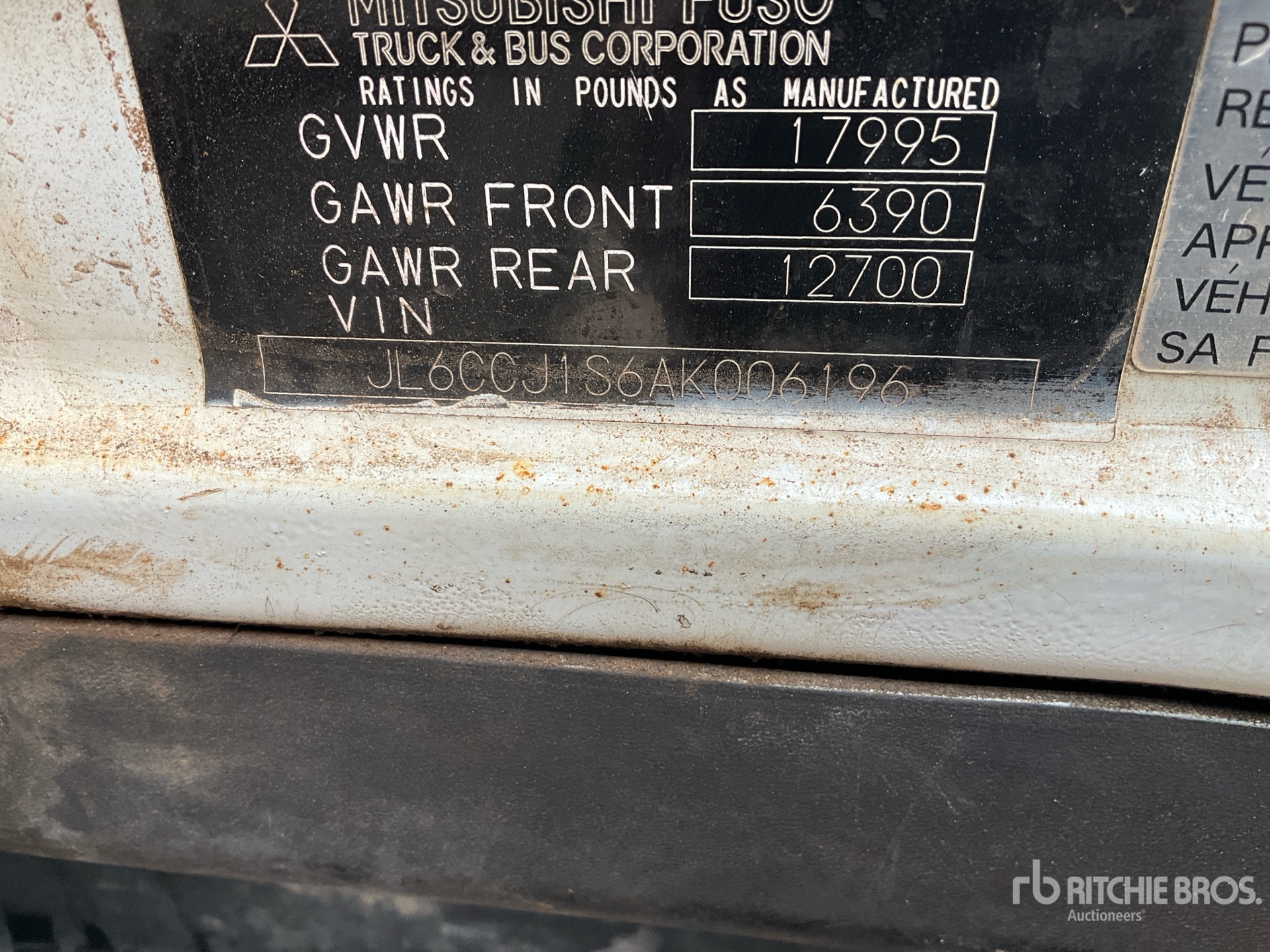 2010 Mitsubishi FUSO
