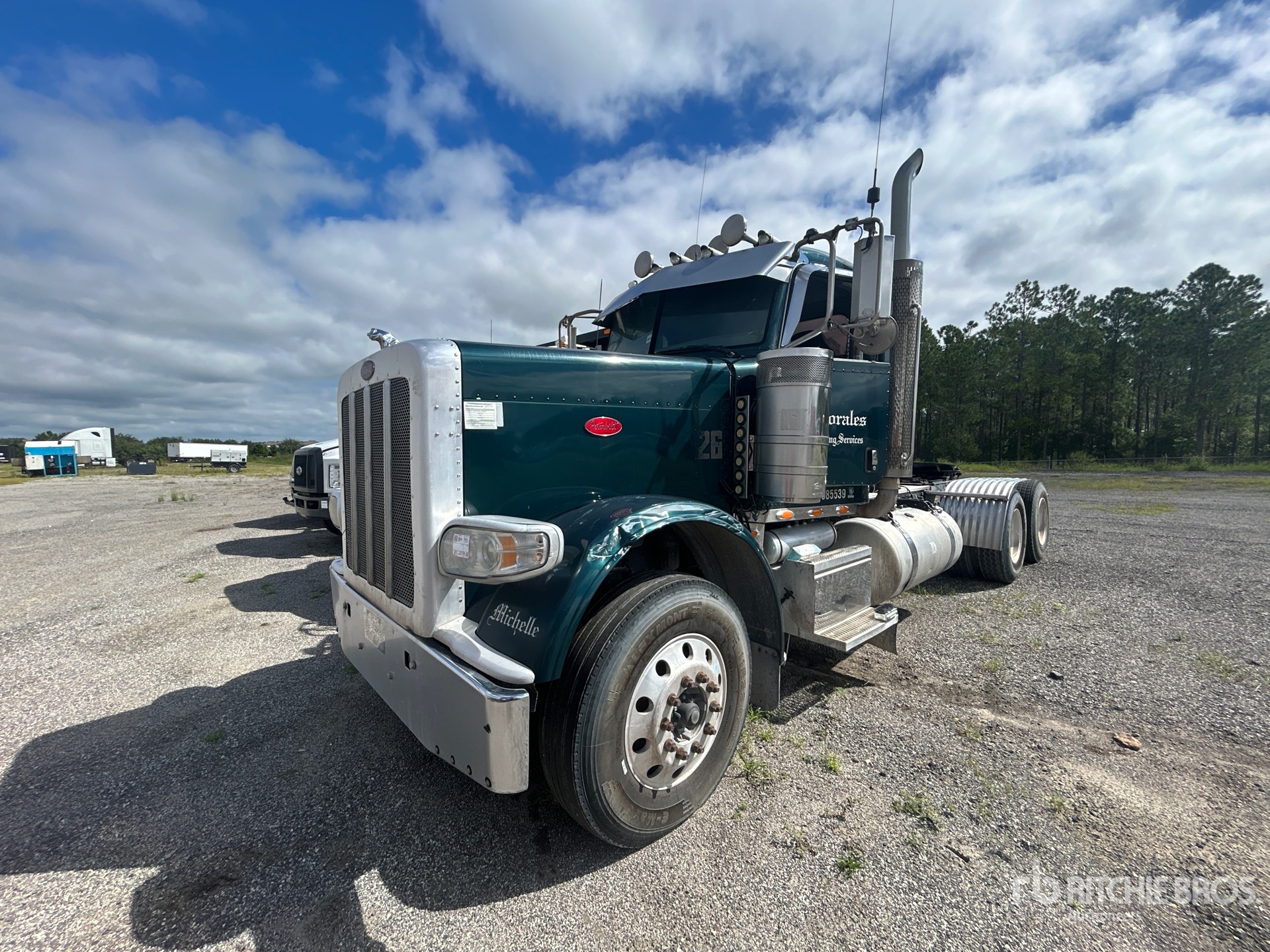 Photo of 2012 Peterbilt 388