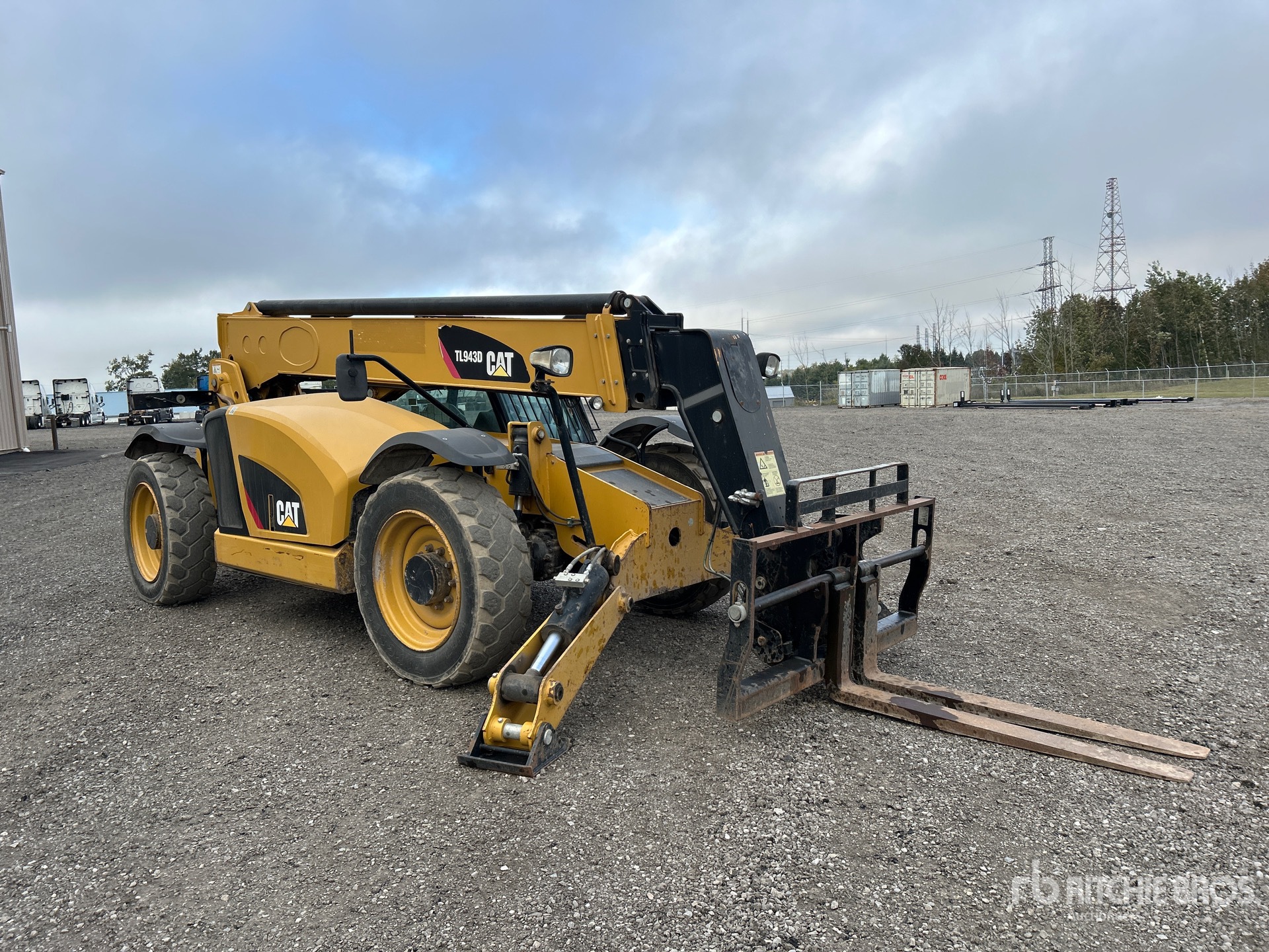 2017 Caterpillar TL943D