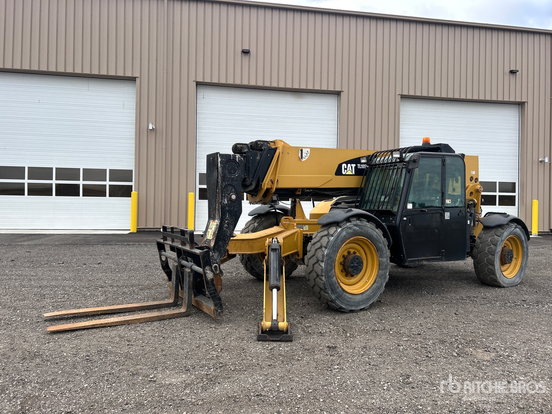 2015 Caterpillar TL1055C