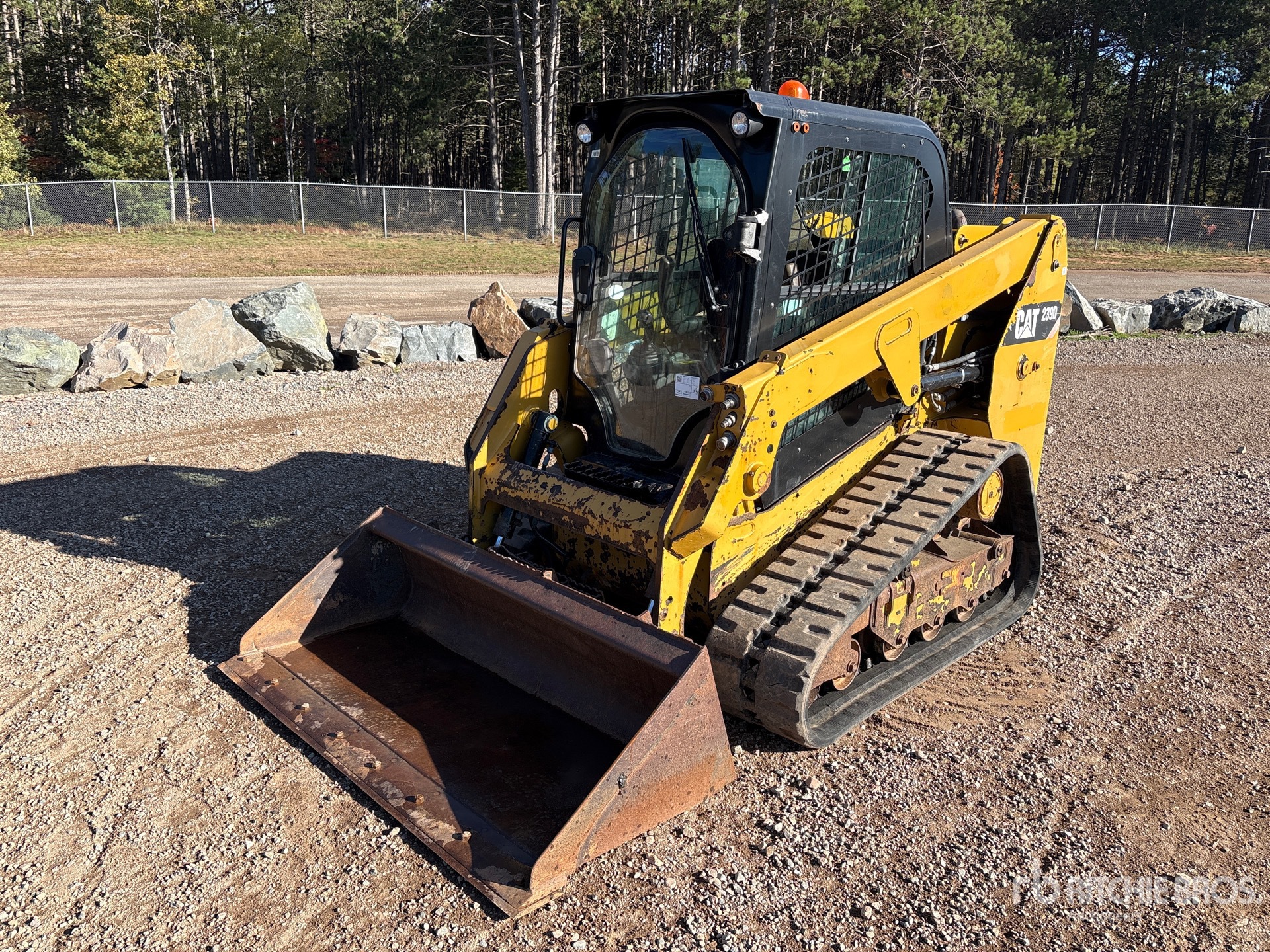 Photo of 2016 Caterpillar 239D