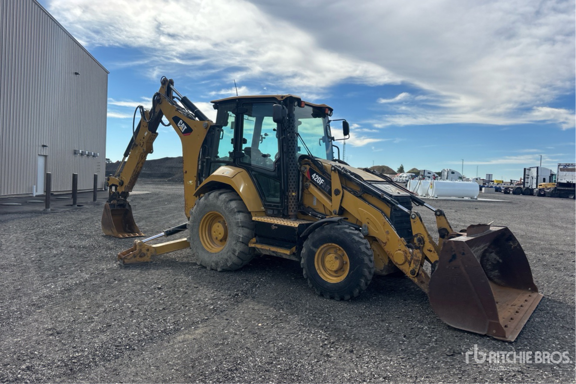 2019 Caterpillar 420F2 IT