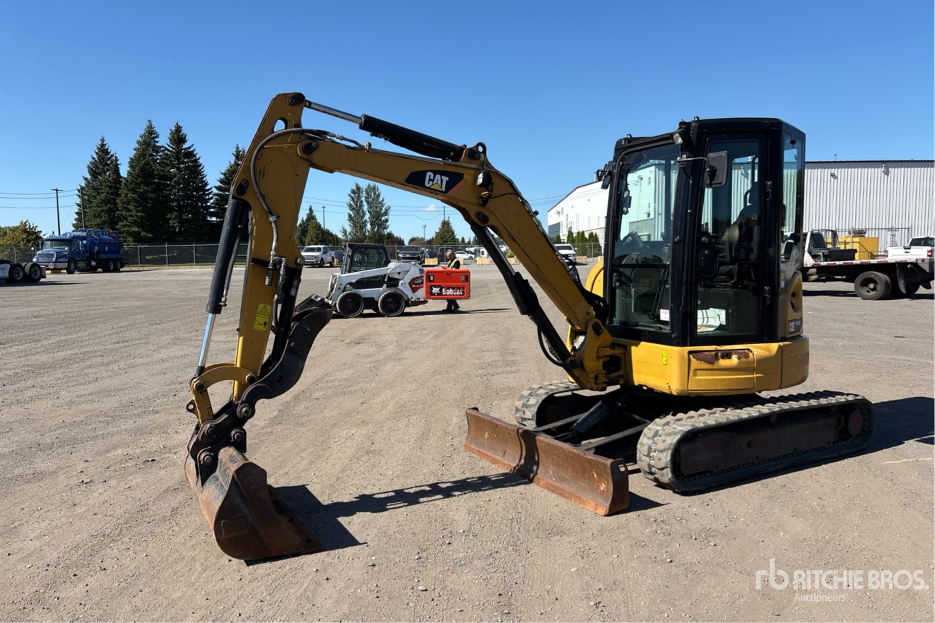 2017 Caterpillar 303.5E2CR