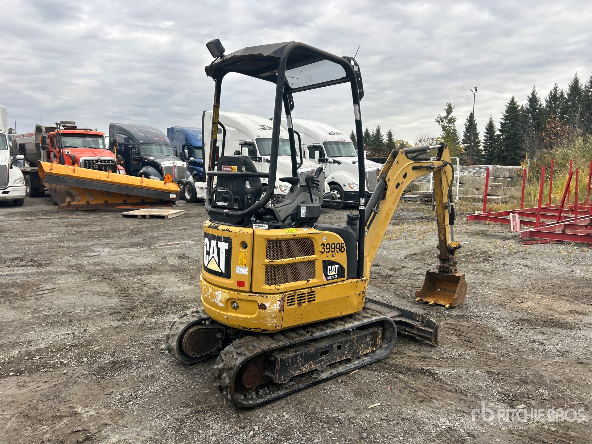 2017 Caterpillar 301.7D CR