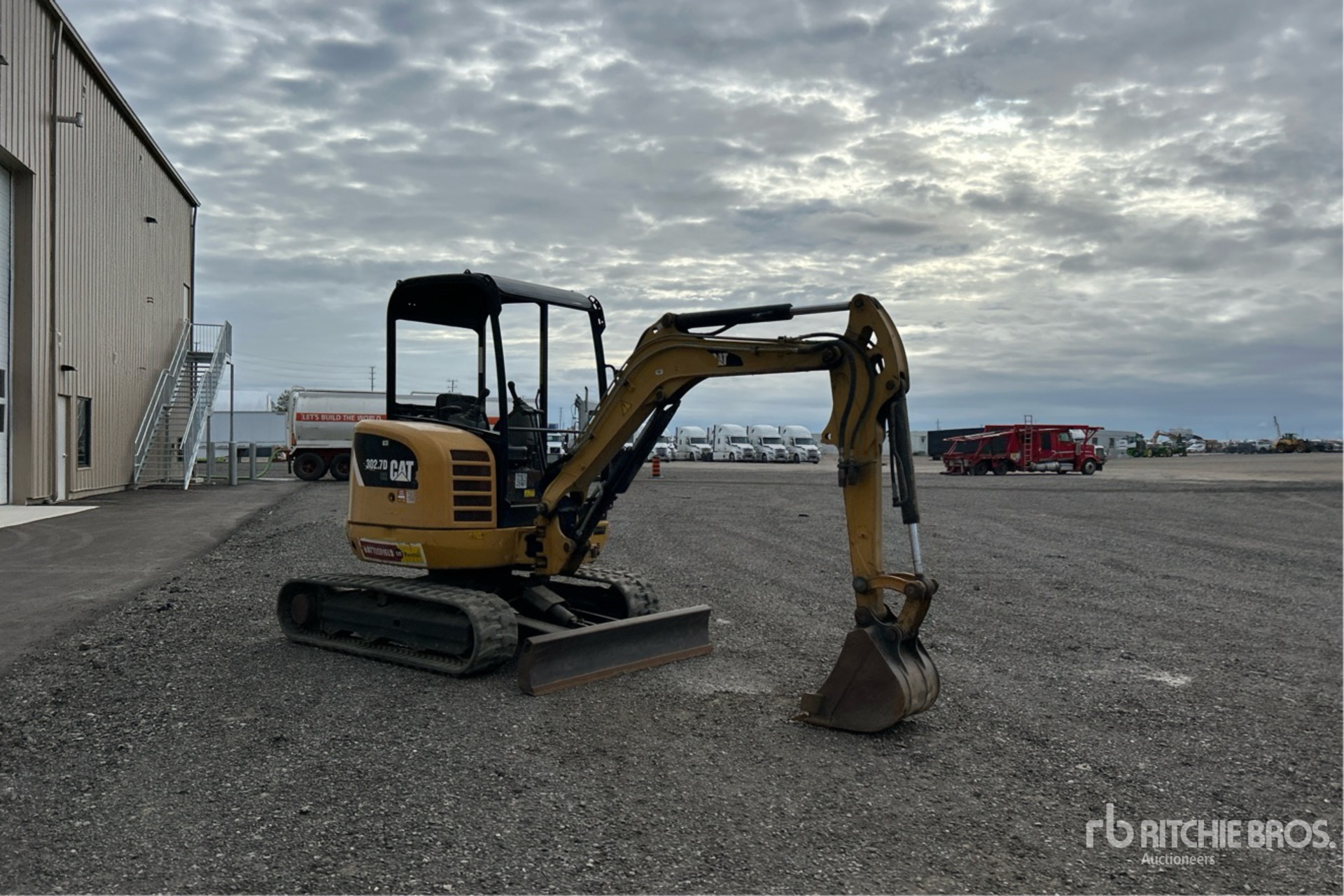 2016 Caterpillar 302.7D CR