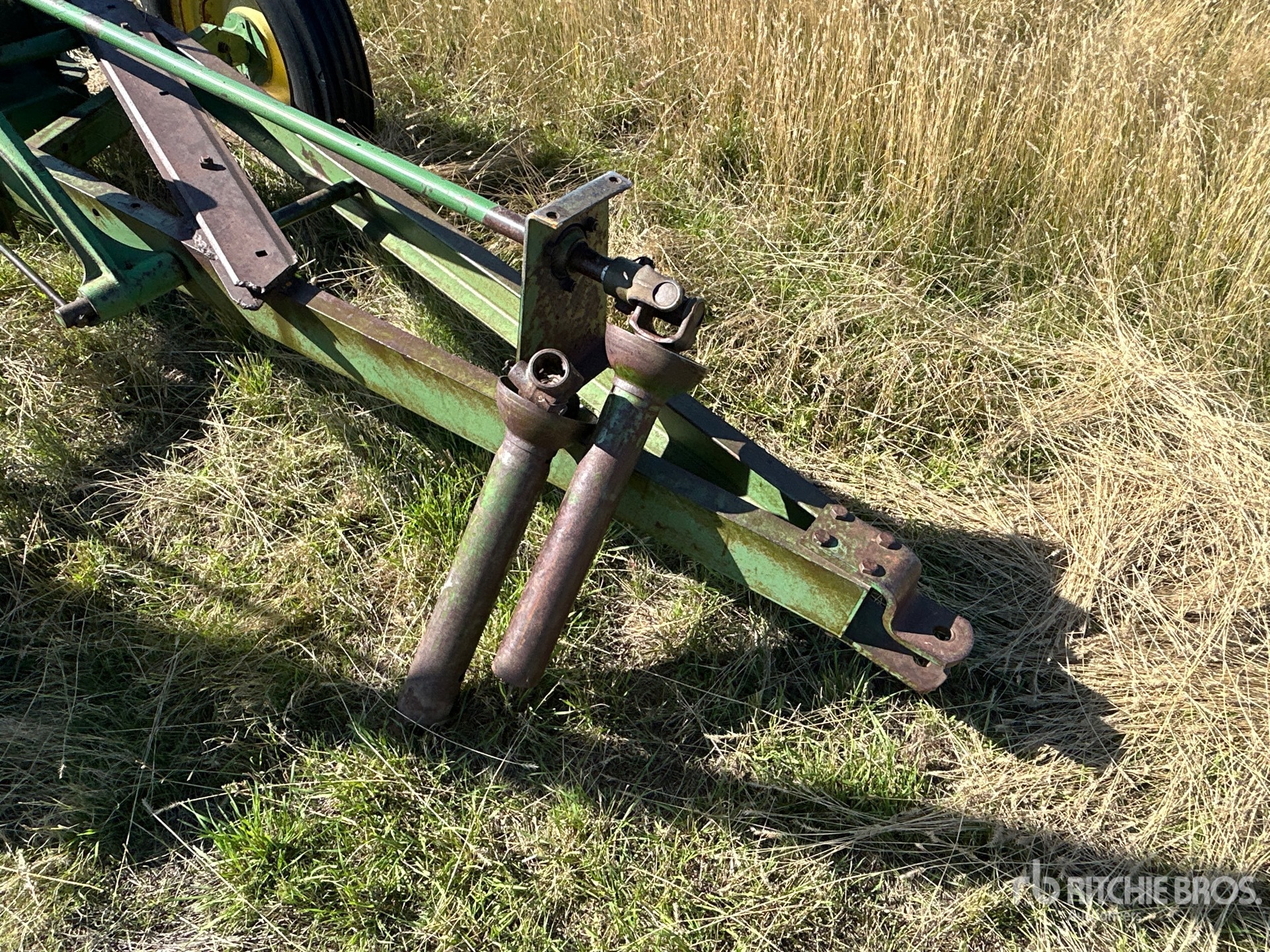 John Deere 9 FT TRAILED