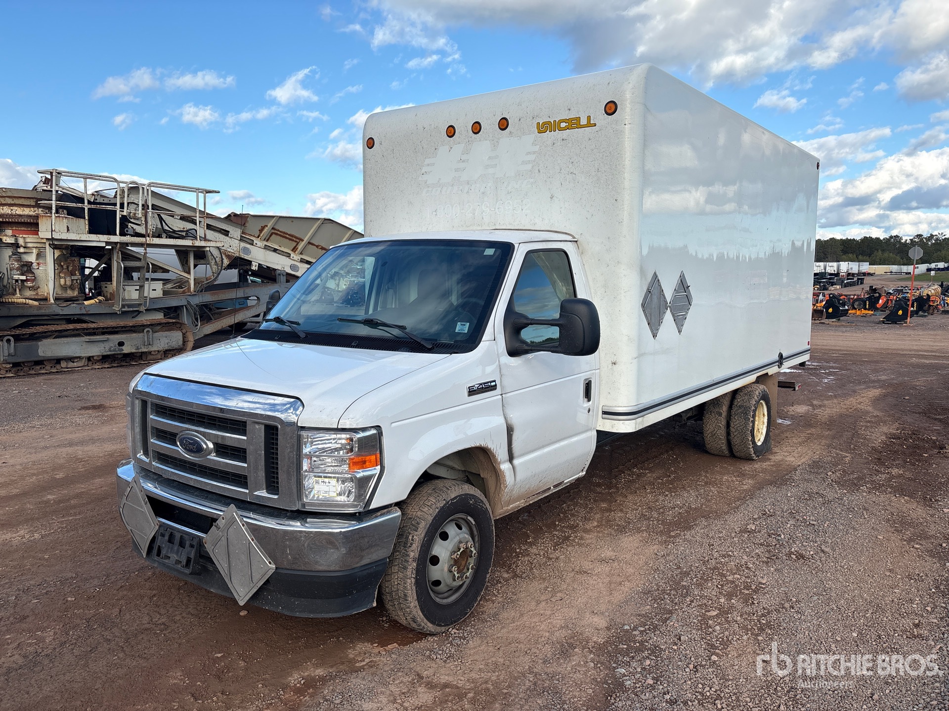 Photo of 2022 Ford E-450