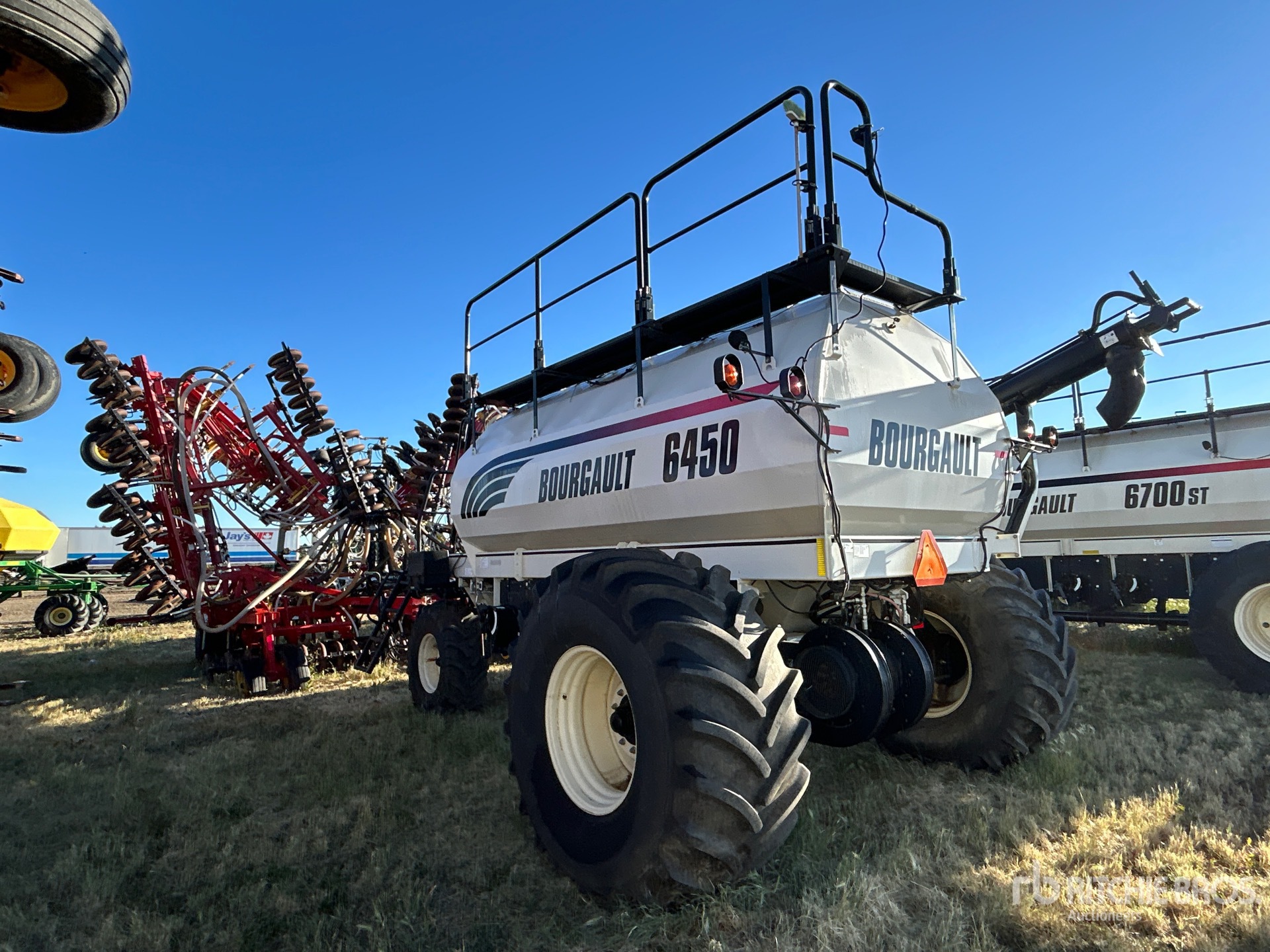 2007 Bourgault 5710