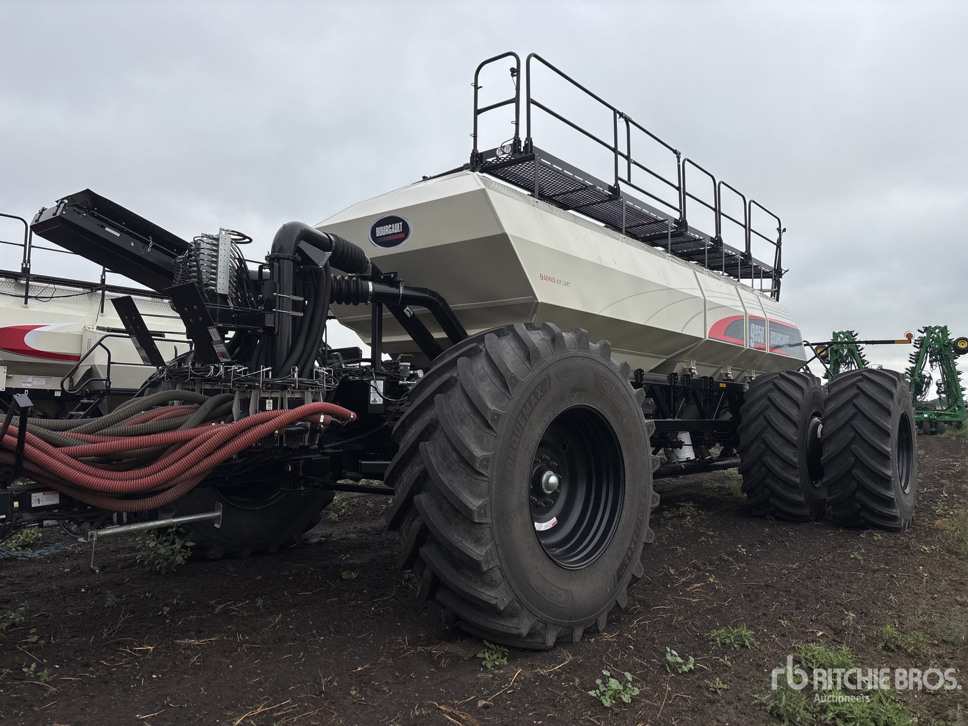 2025 Bourgault 3330 86PHD
