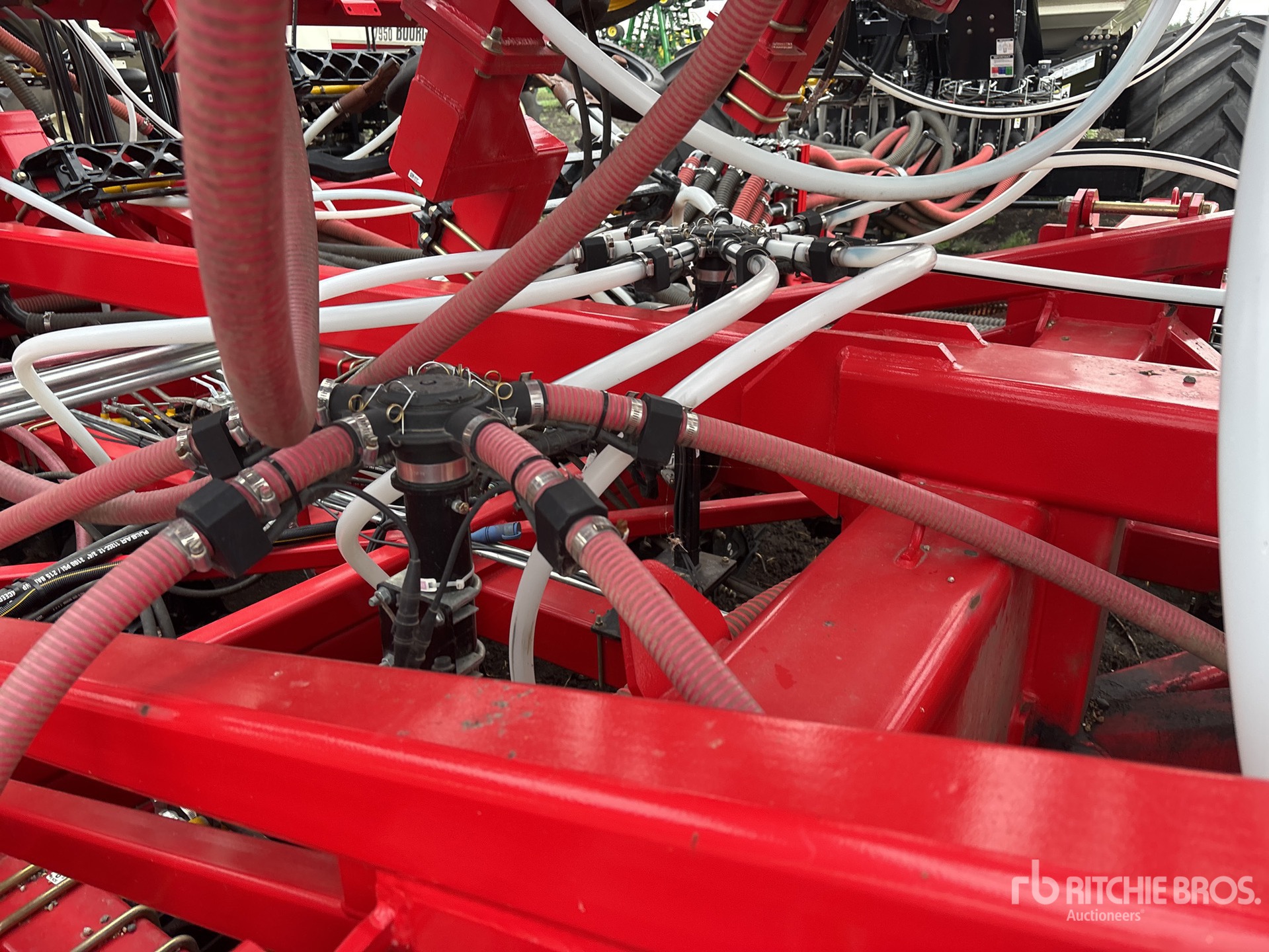 2025 Bourgault 3330 86PHD