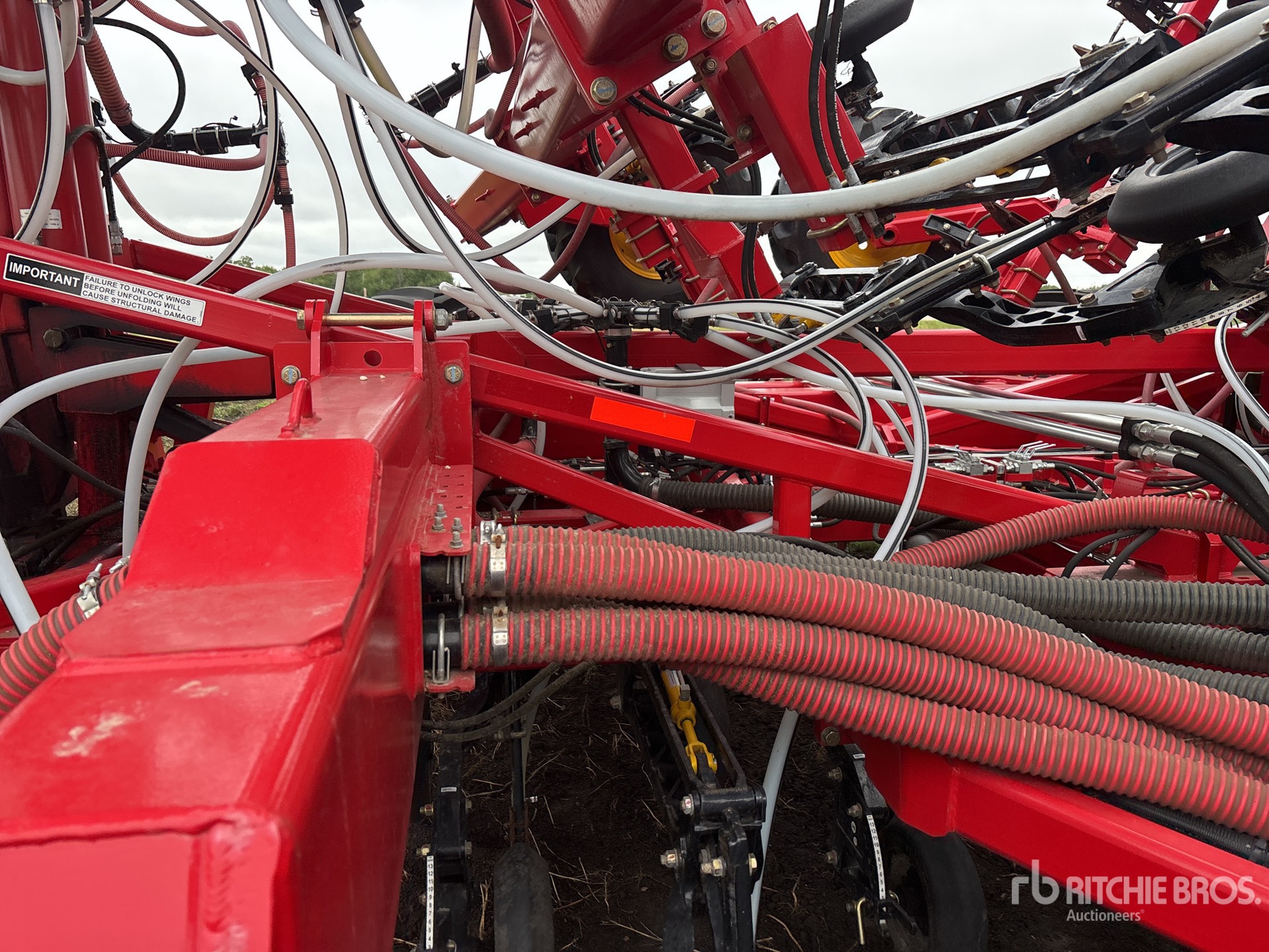2025 Bourgault 3330 86PHD