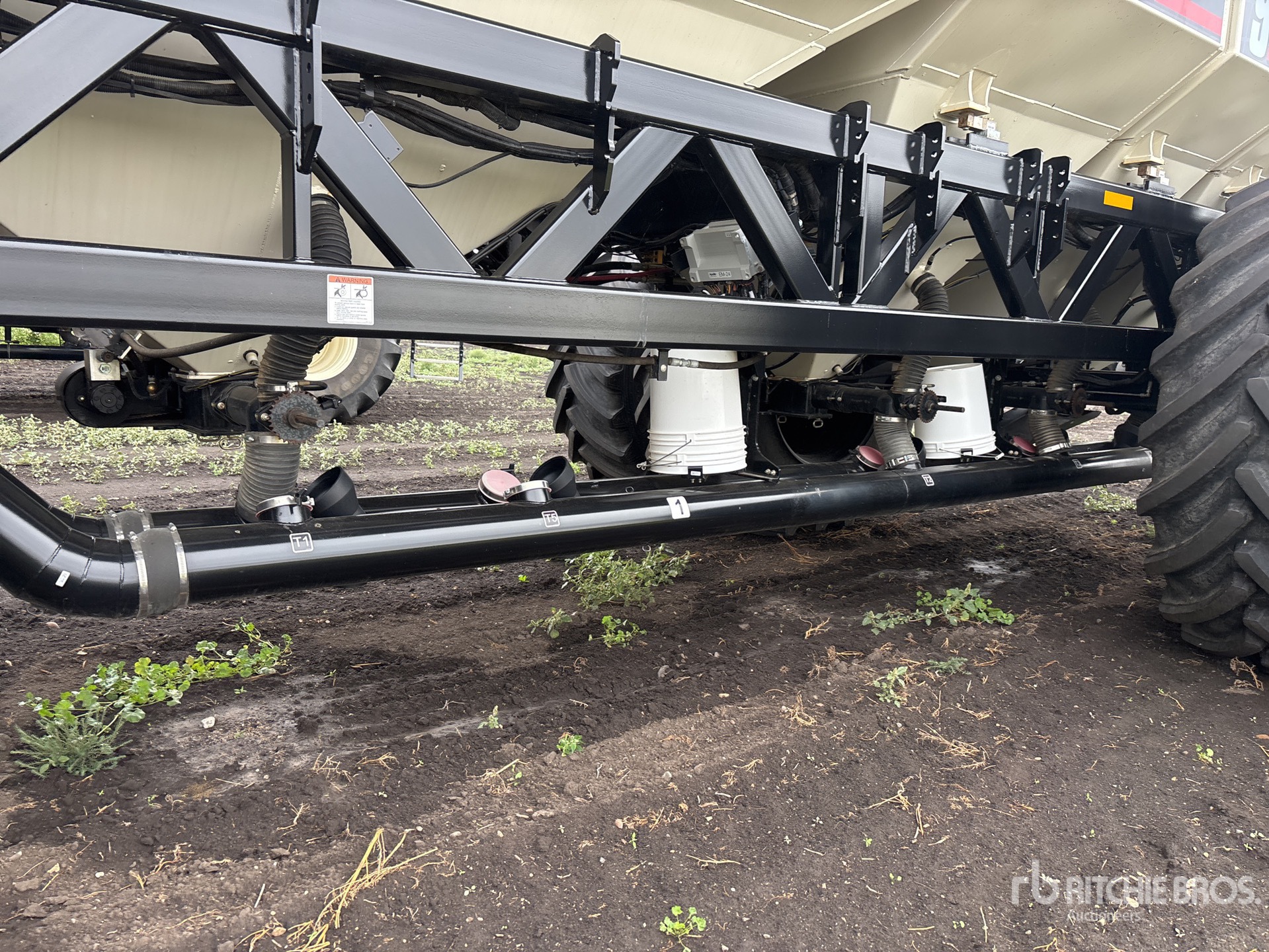 2025 Bourgault 3330 86PHD