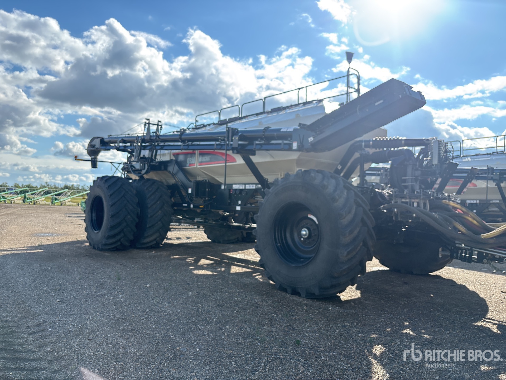 2025 Bourgault 3330 86PHD