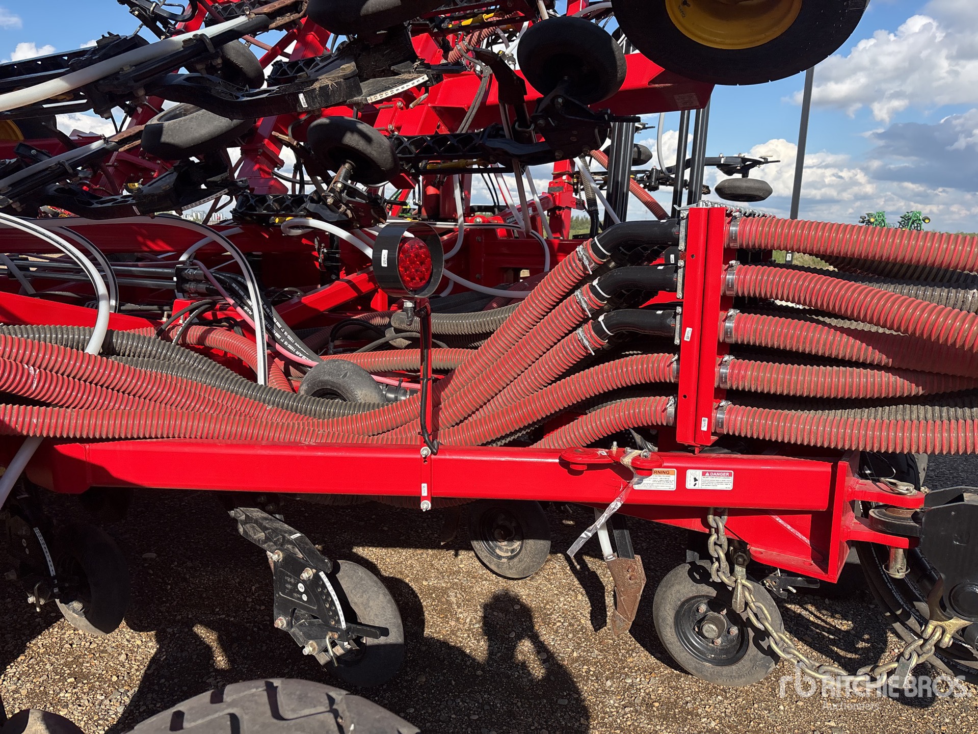 2025 Bourgault 3330 86PHD