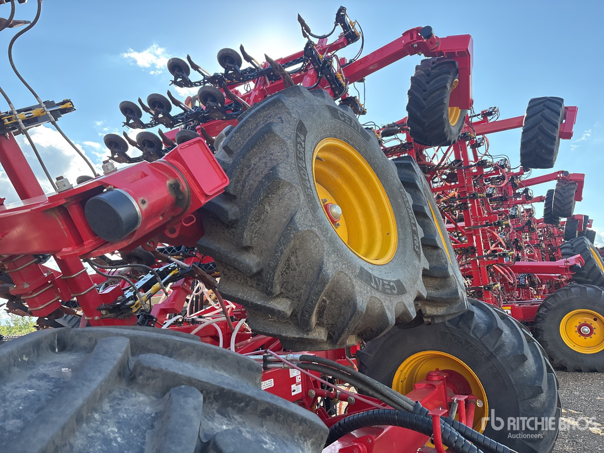 2025 Bourgault 3330 86PHD