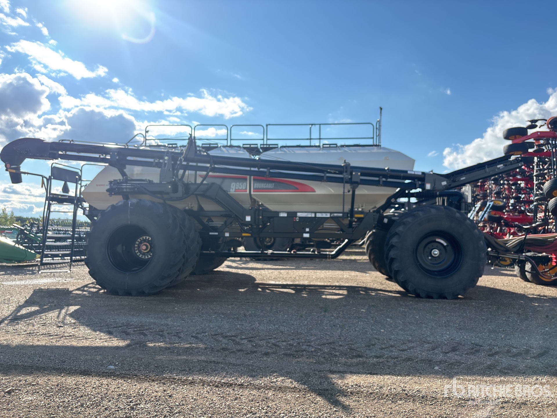 2025 Bourgault 3330 86PHD