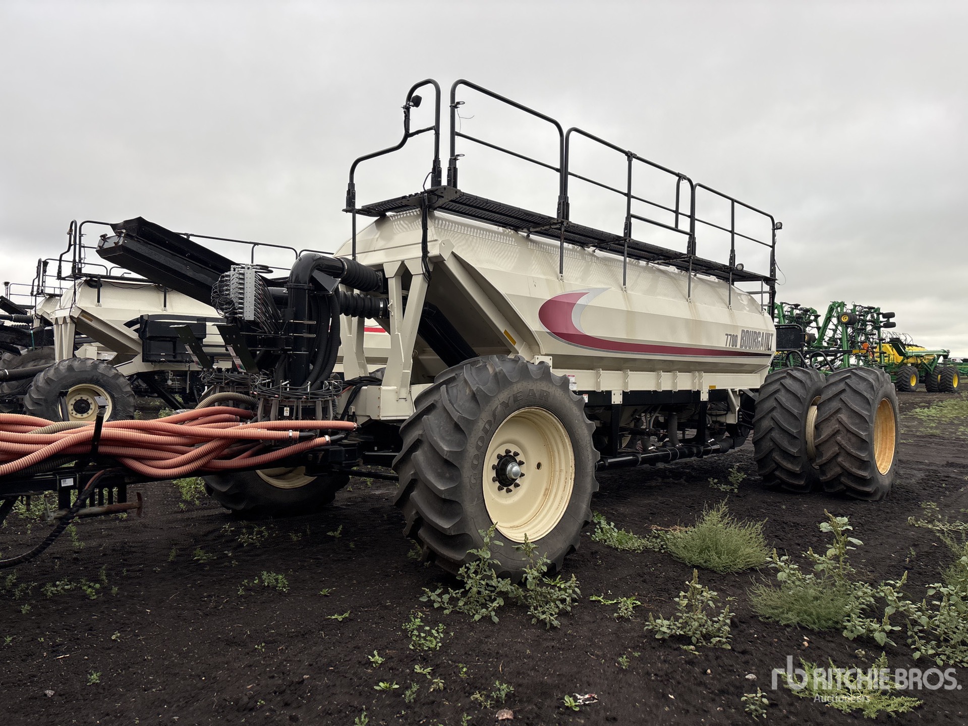 2019 Bourgault 3320-86 PHD
