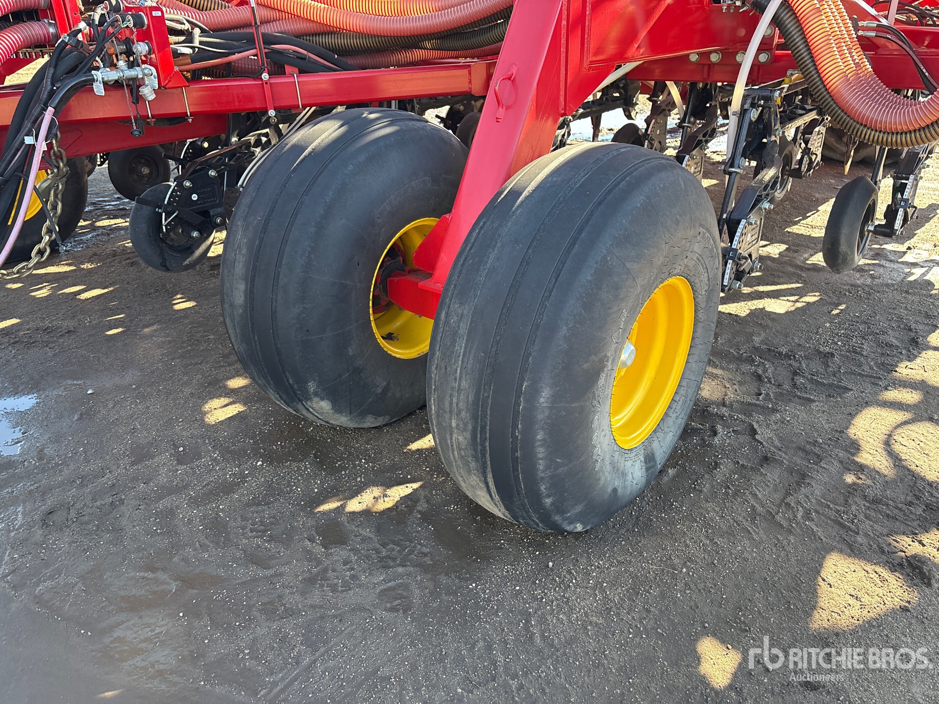 2019 Bourgault 3320