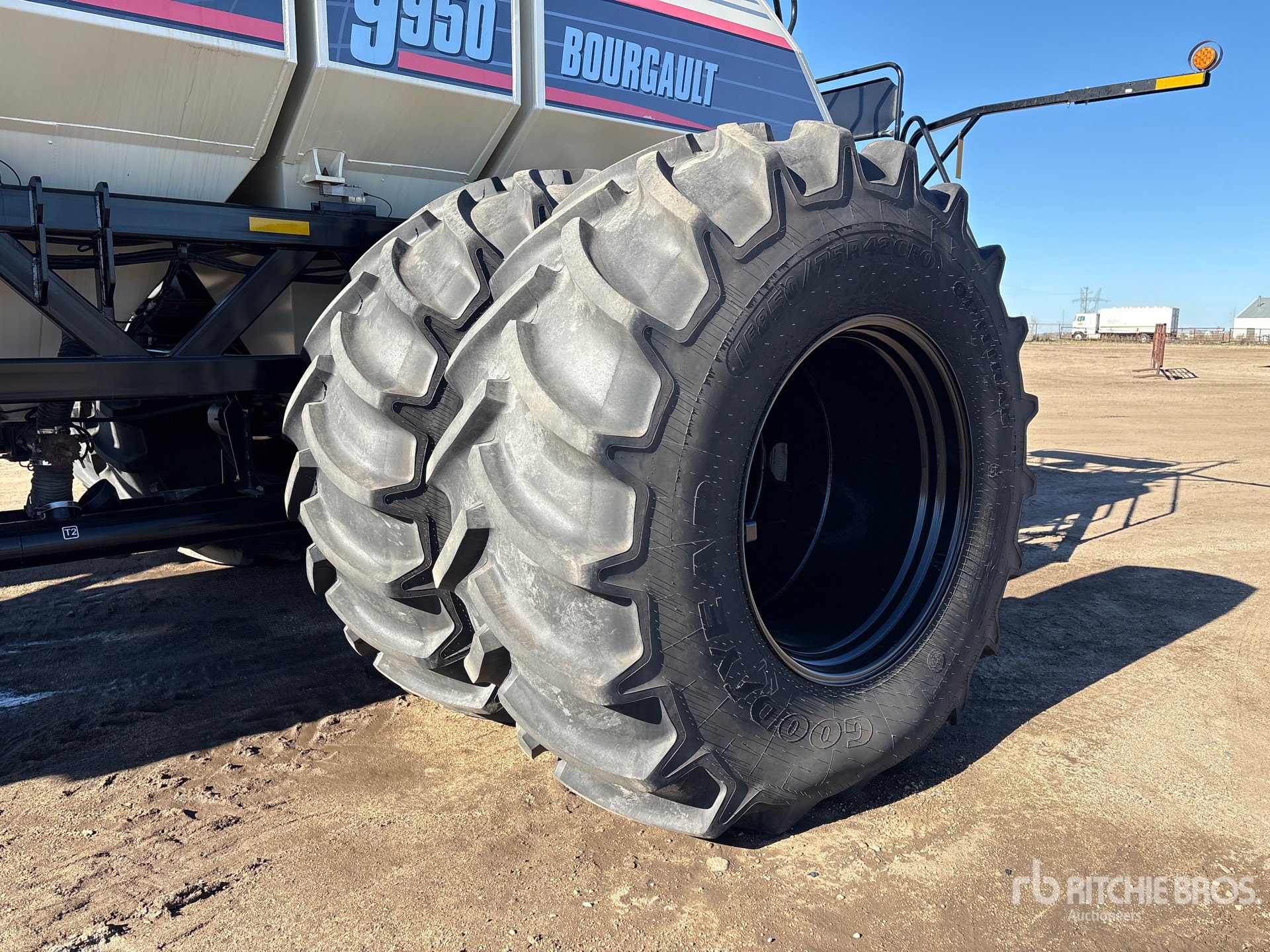 2019 Bourgault 3320