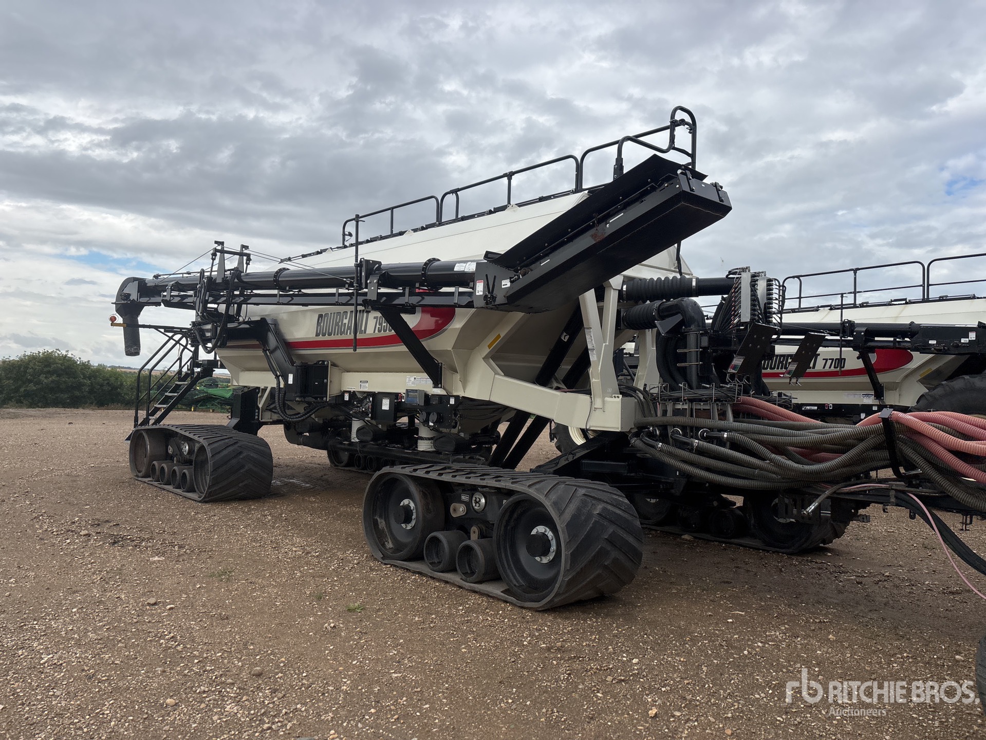 2016 Bourgault 3320-86 PHD