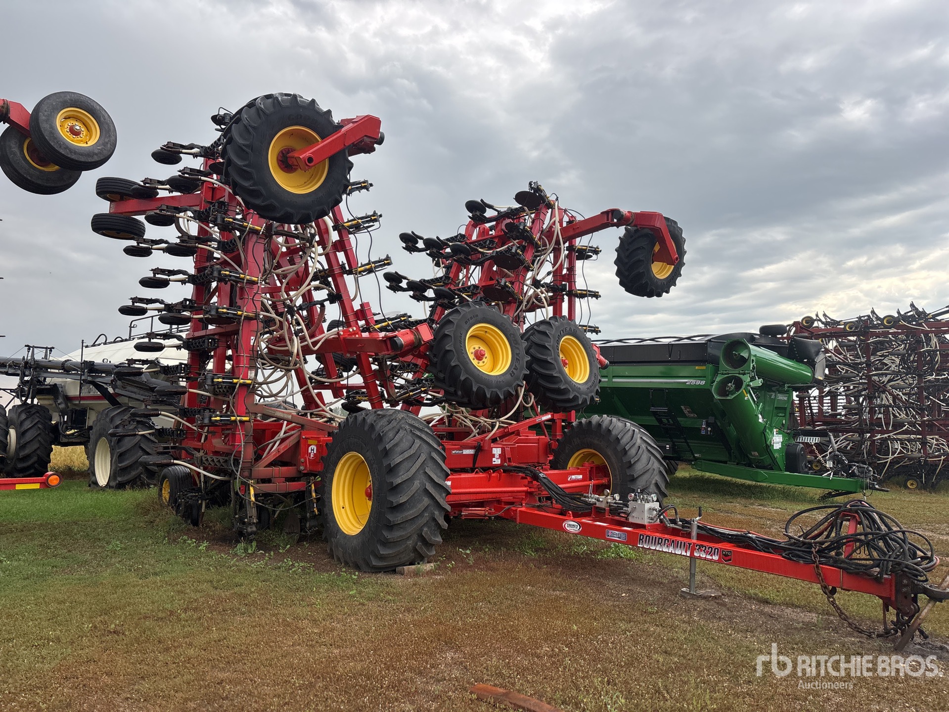 2015 Bourgault 3320 - 76 PHD
