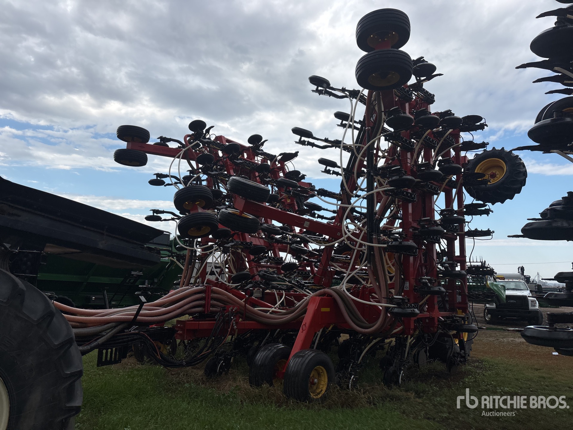 2015 Bourgault 3320 - 76 PHD