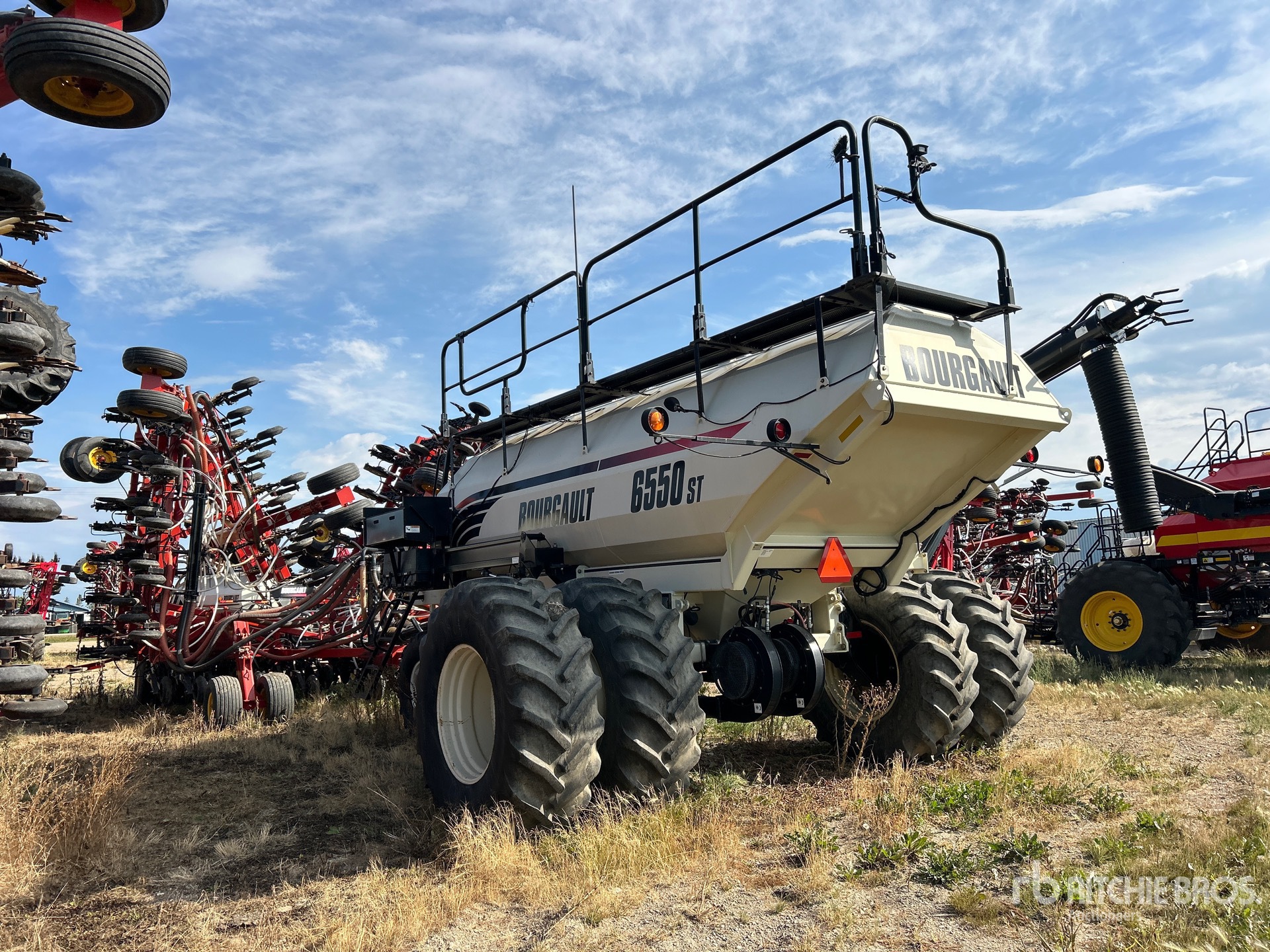 2013 Bourgault 3320-66PHD