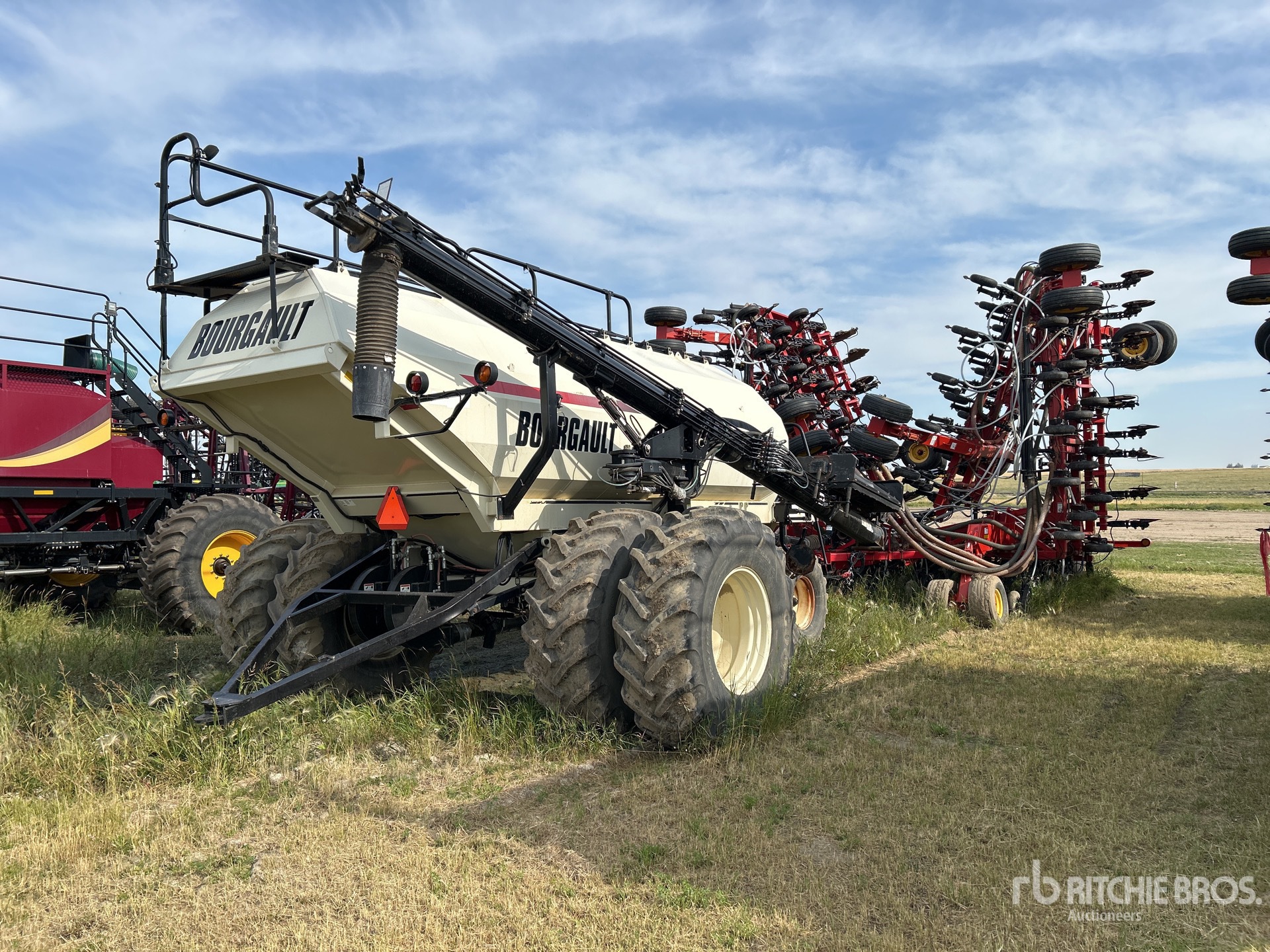 2012 Bourgault 3320