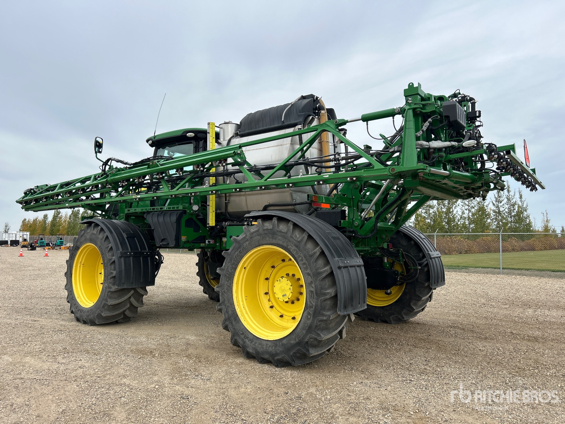 2019 John Deere R4045
