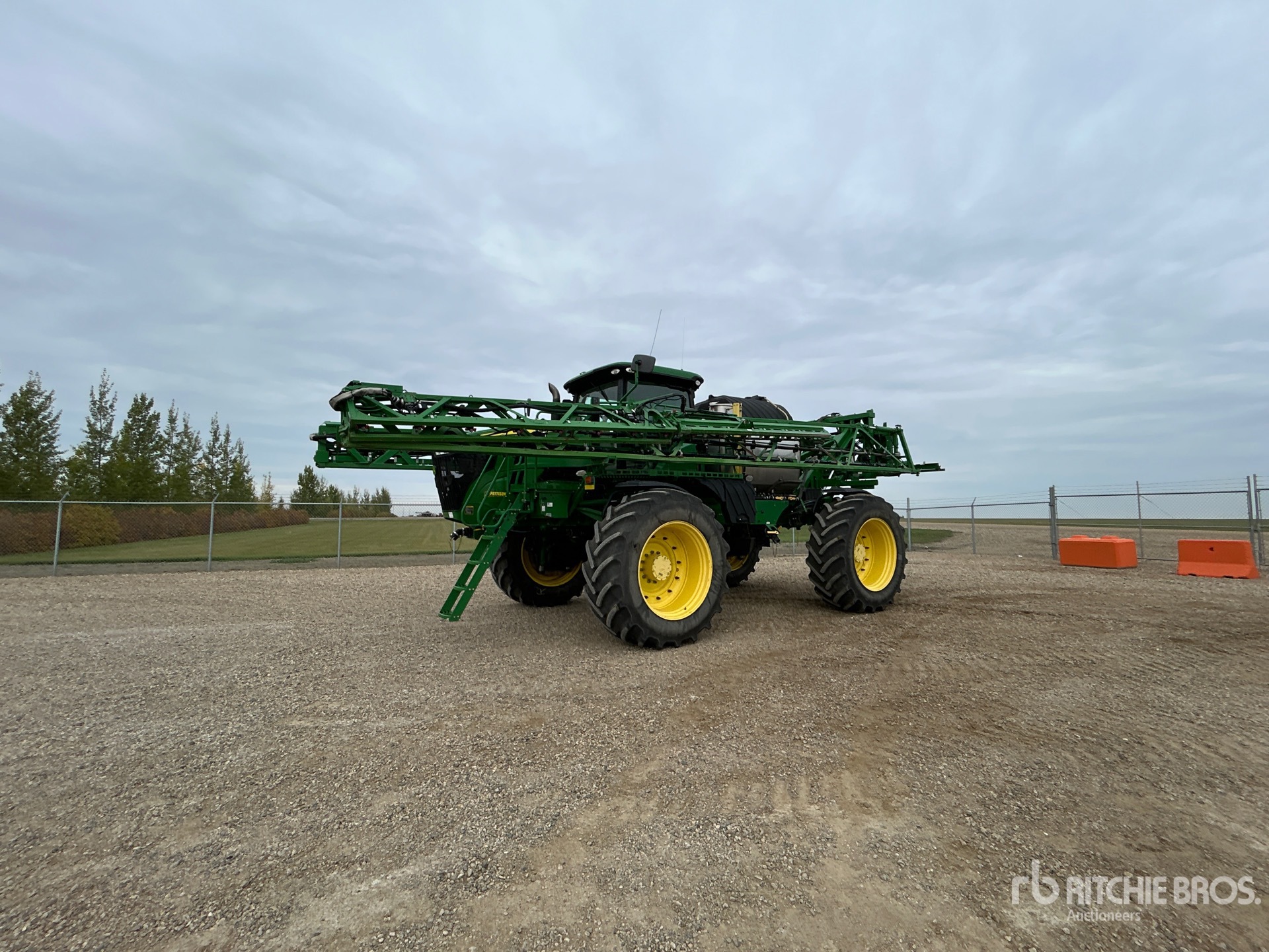 2017 John Deere R4045