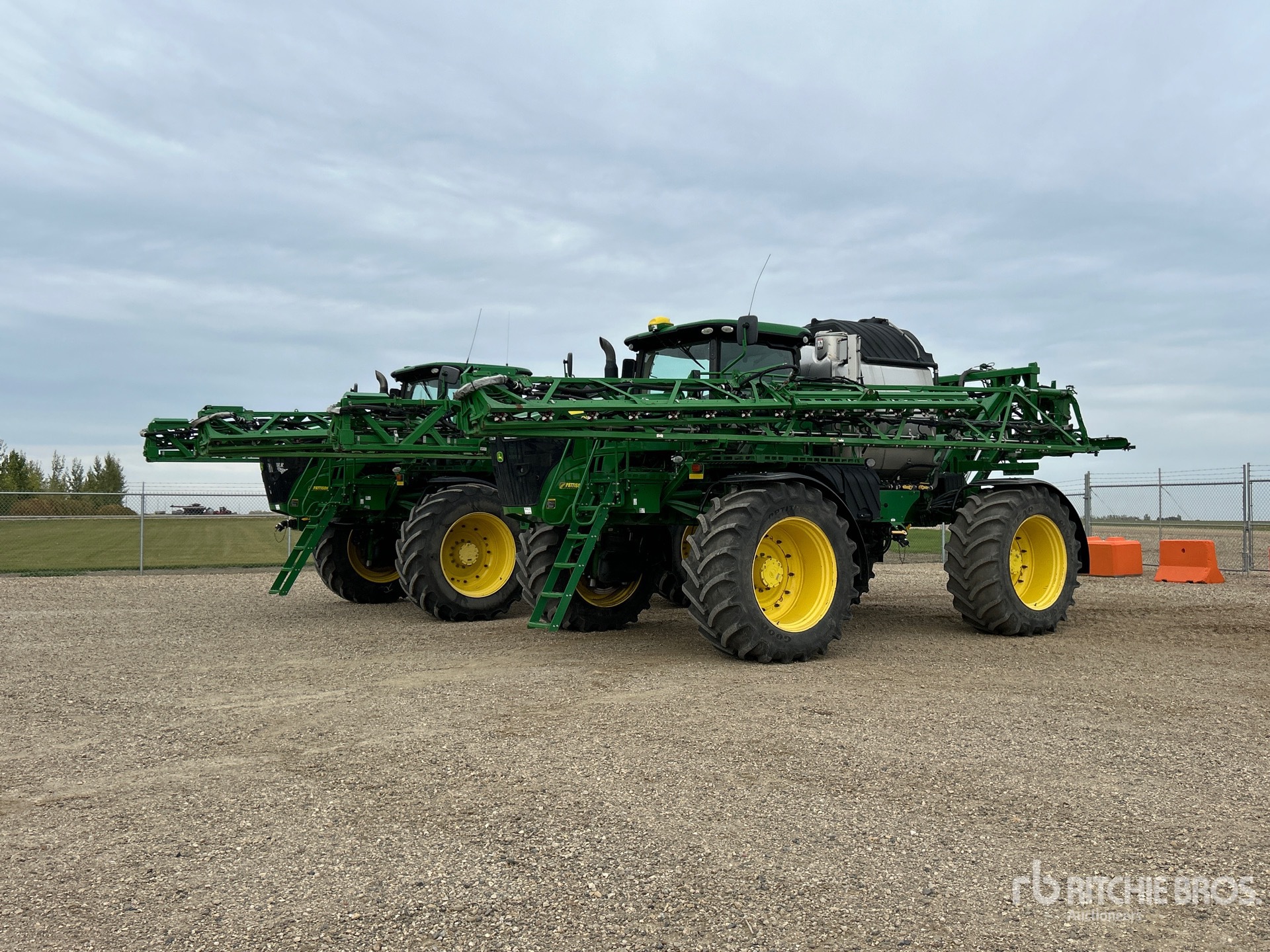 2017 John Deere R4045