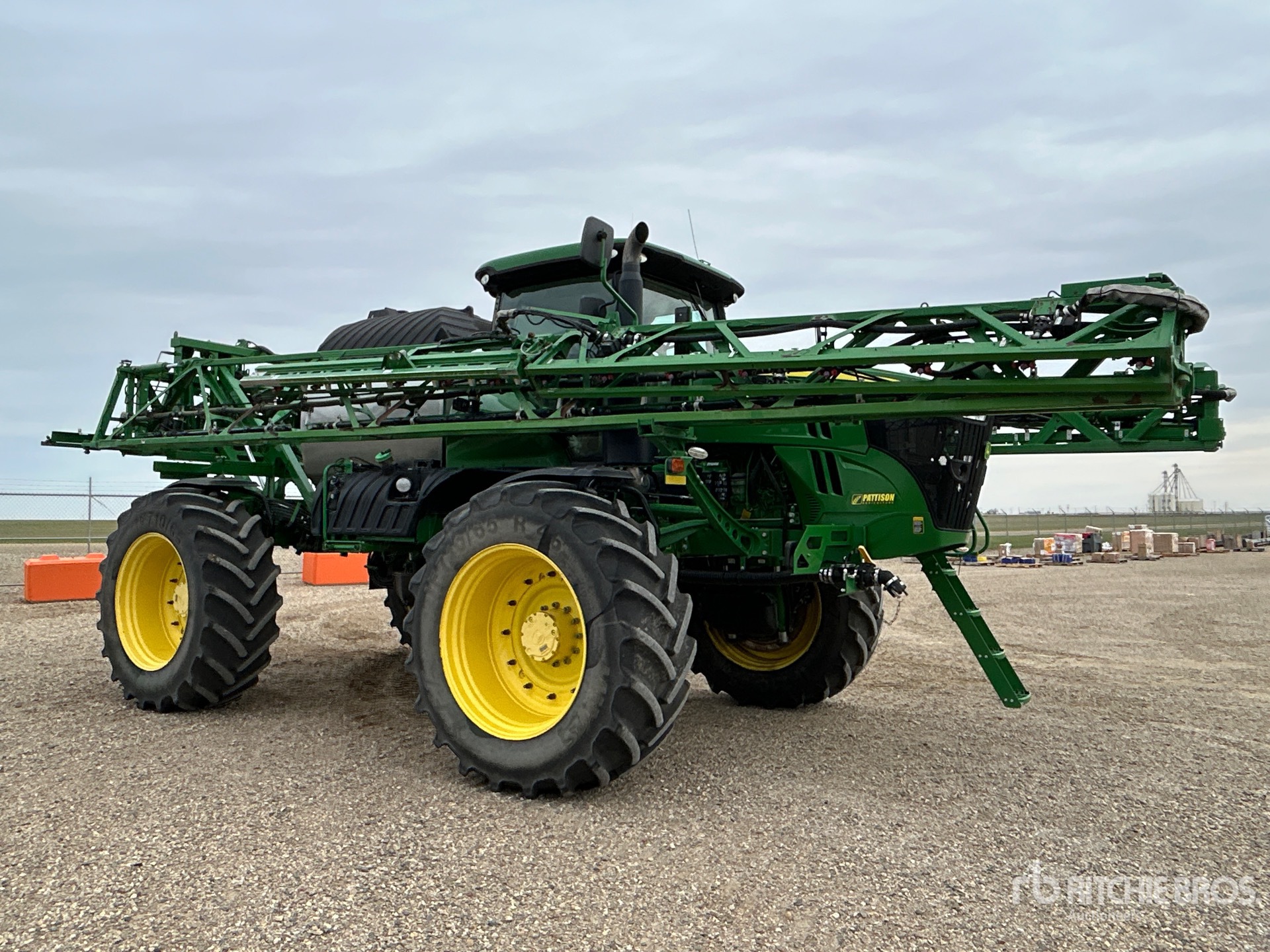 2017 John Deere R4045