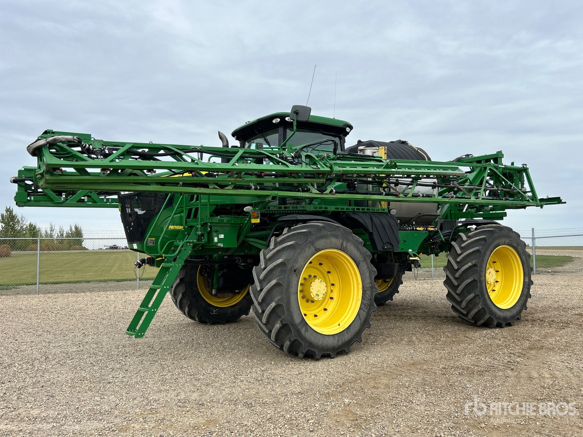 Photo of 2017 John Deere R4045